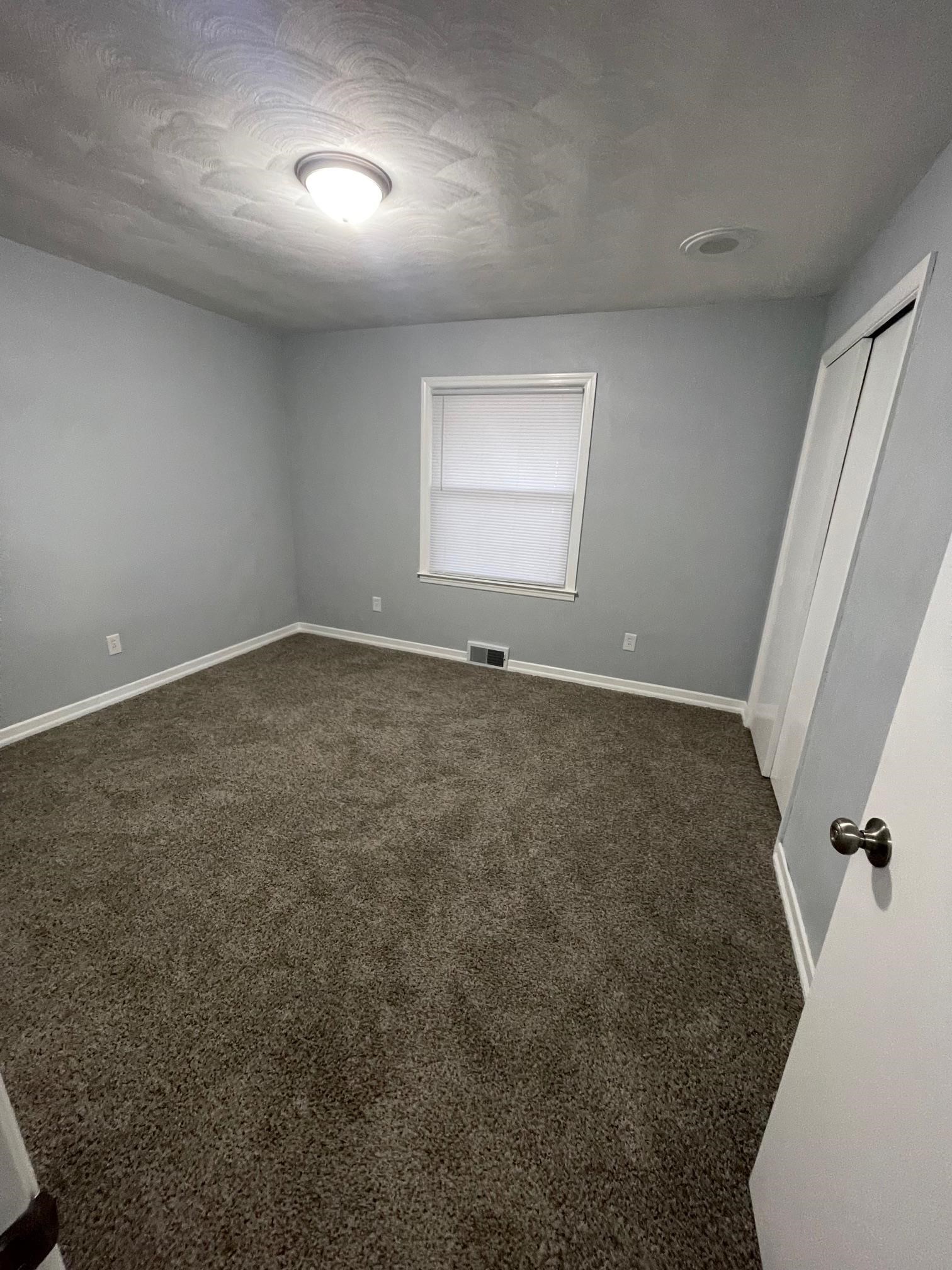 2532 York St, Owensboro, Kentucky 42301, 3 Bedrooms Bedrooms, ,2 BathroomsBathrooms,Single Family Residence,For Sale,York St,93632