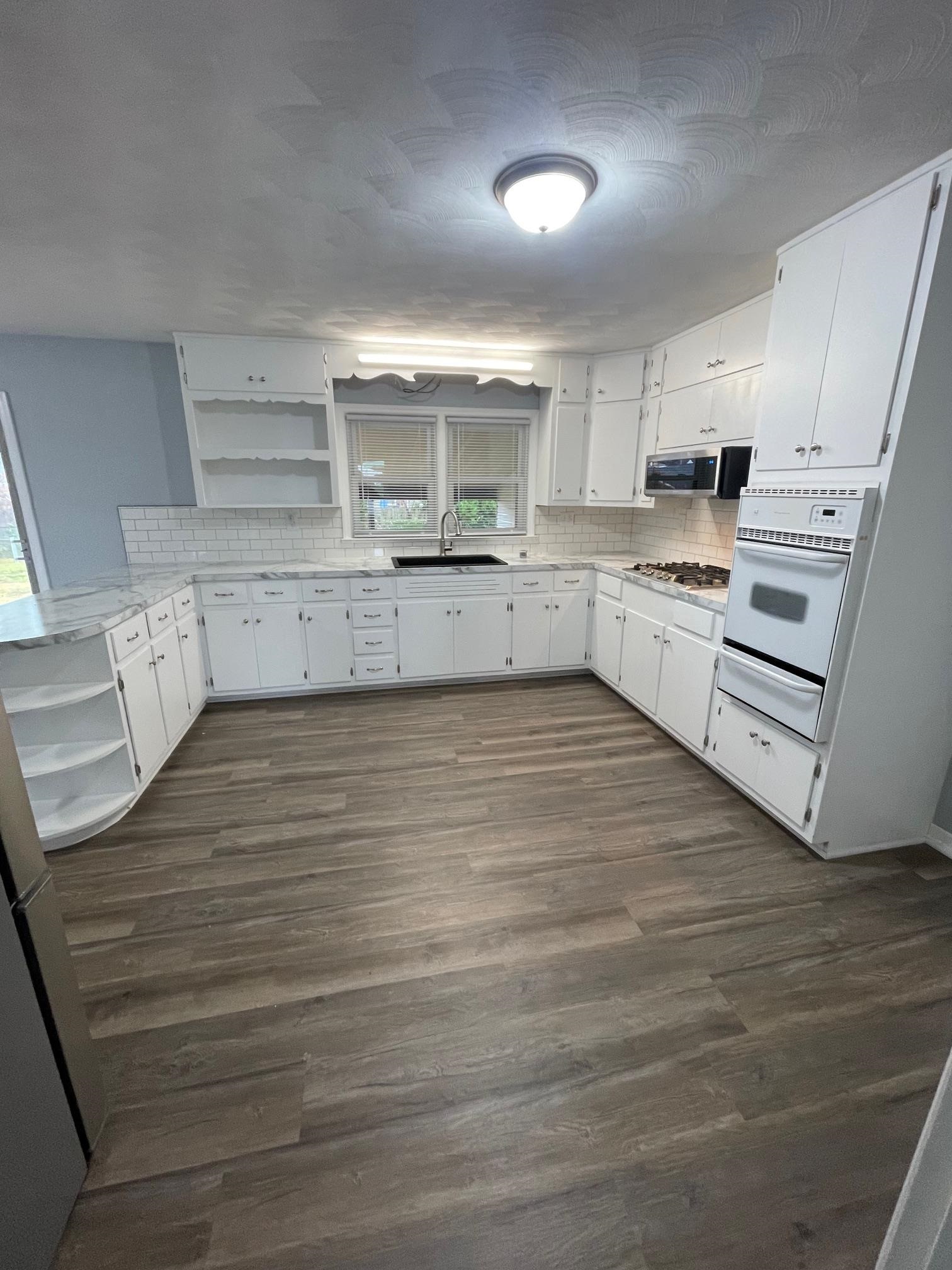 2532 York St, Owensboro, Kentucky 42301, 3 Bedrooms Bedrooms, ,2 BathroomsBathrooms,Single Family Residence,For Sale,York St,93632