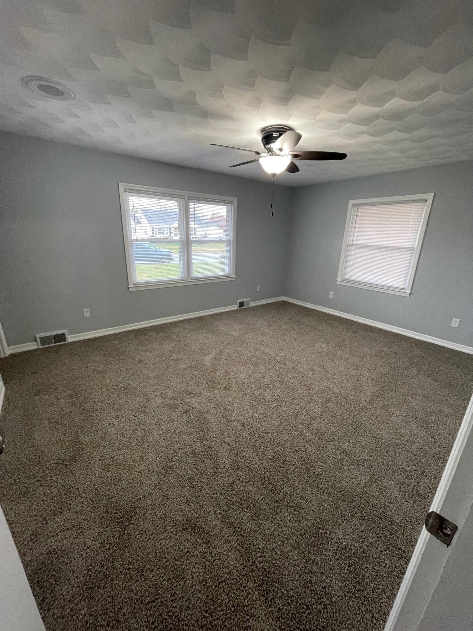 2532 York St, Owensboro, Kentucky 42301, 3 Bedrooms Bedrooms, ,2 BathroomsBathrooms,Single Family Residence,For Sale,York St,93632