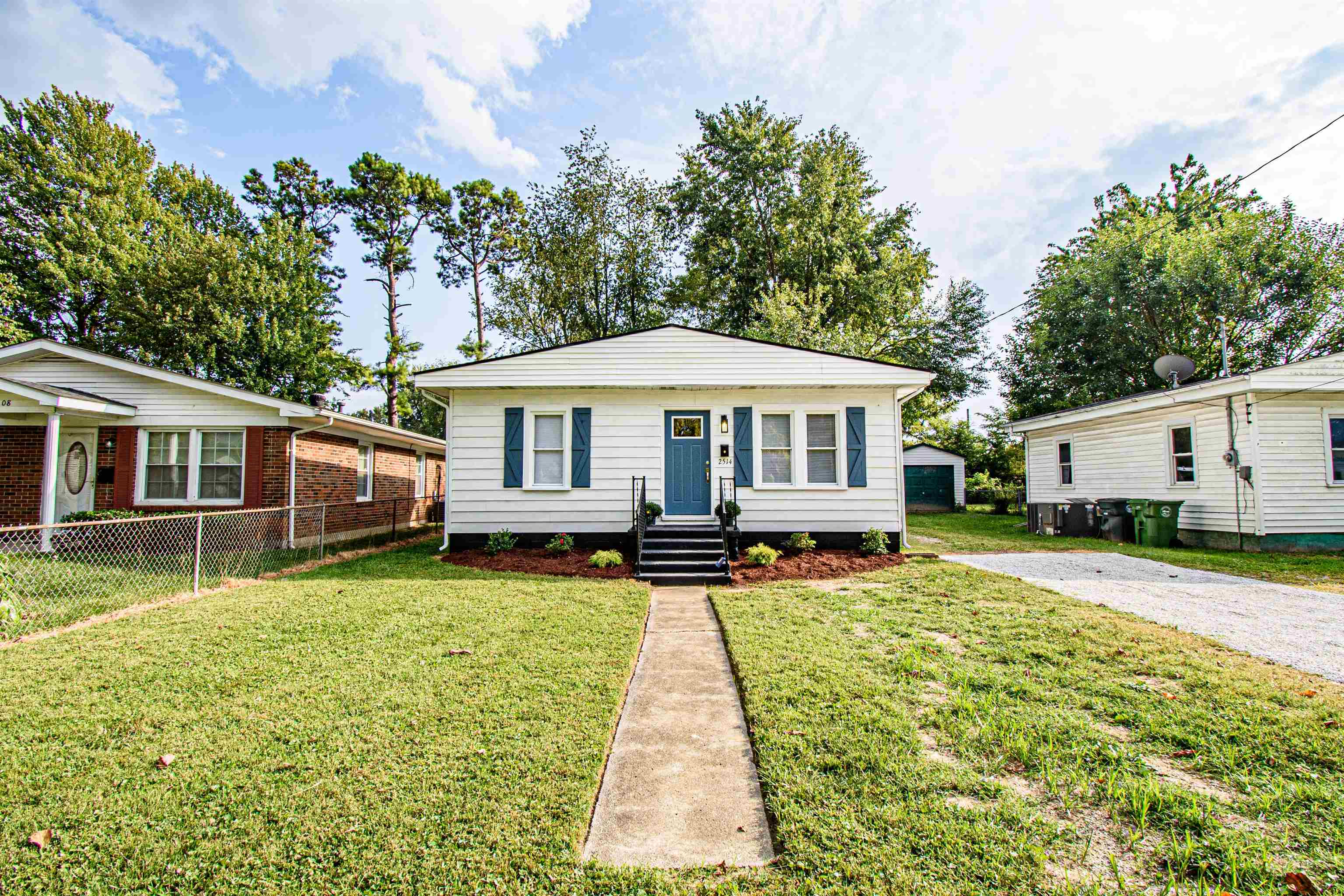 2514 Cravens Avenue, Owensboro, Kentucky 42301, 2 Bedrooms Bedrooms, ,1 BathroomBathrooms,Single Family Residence,For Sale,Cravens Avenue,93634