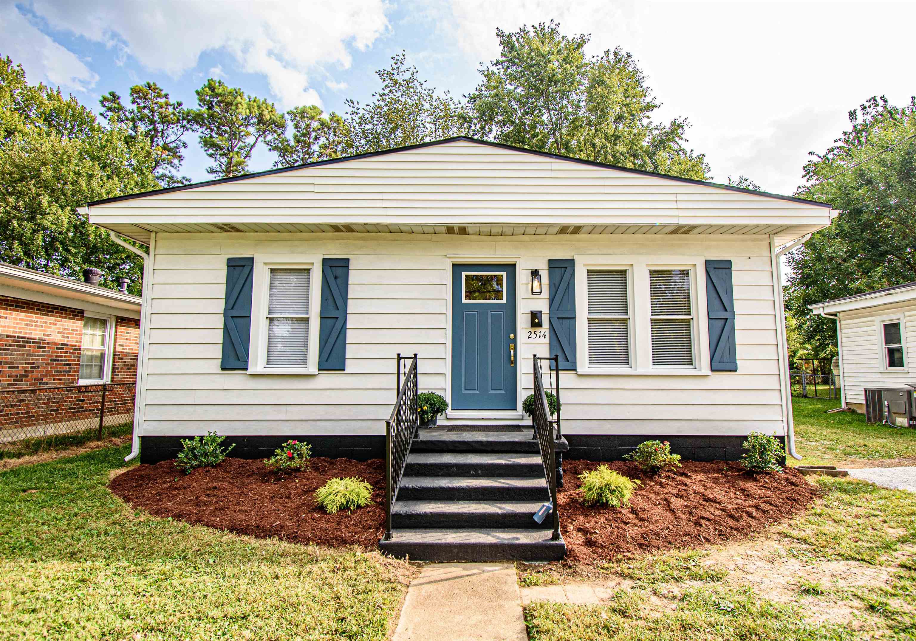 2514 Cravens Avenue, Owensboro, Kentucky 42301, 2 Bedrooms Bedrooms, ,1 BathroomBathrooms,Single Family Residence,For Sale,Cravens Avenue,93634