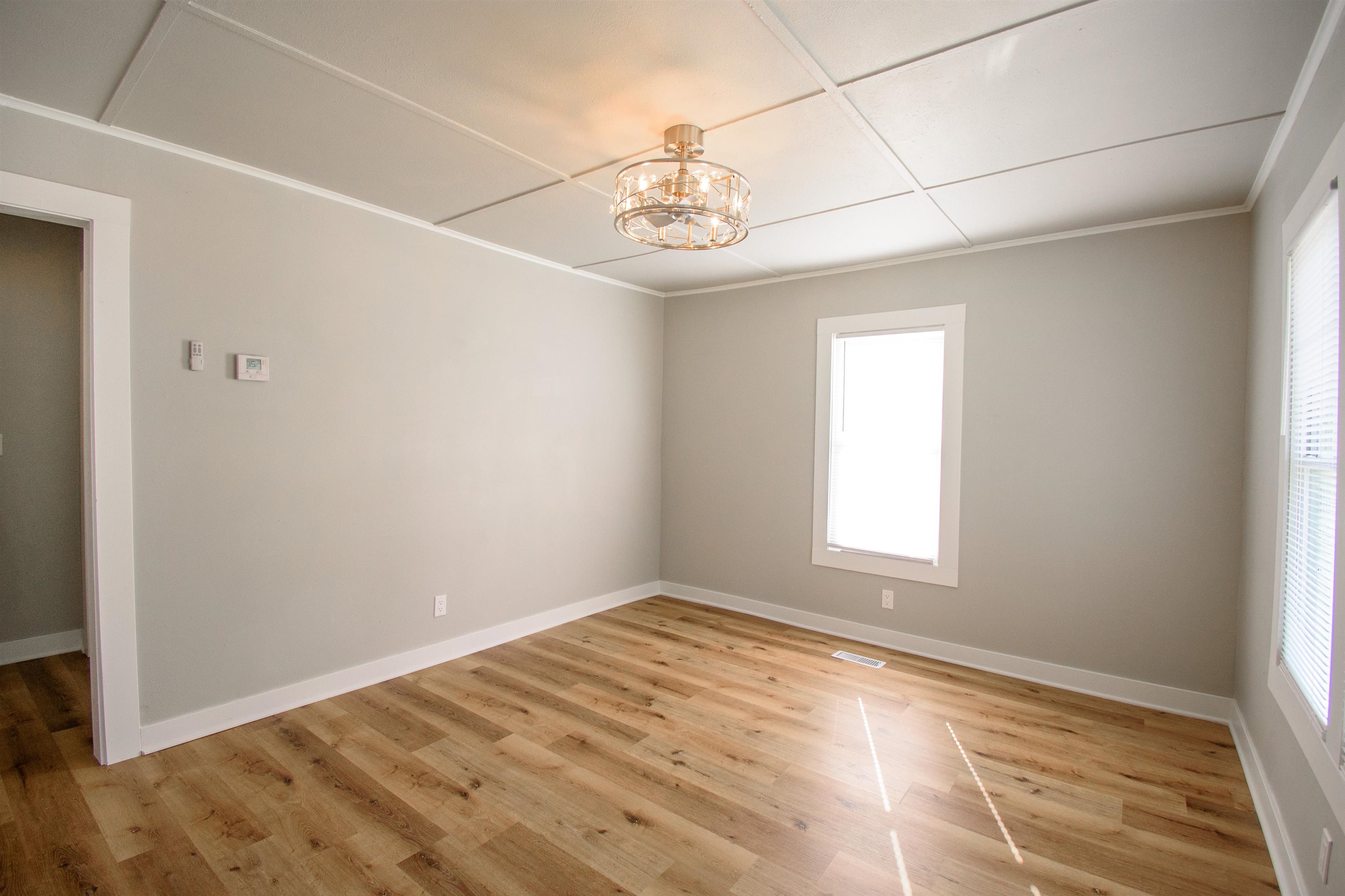 2514 Cravens Avenue, Owensboro, Kentucky 42301, 2 Bedrooms Bedrooms, ,1 BathroomBathrooms,Single Family Residence,For Sale,Cravens Avenue,93634