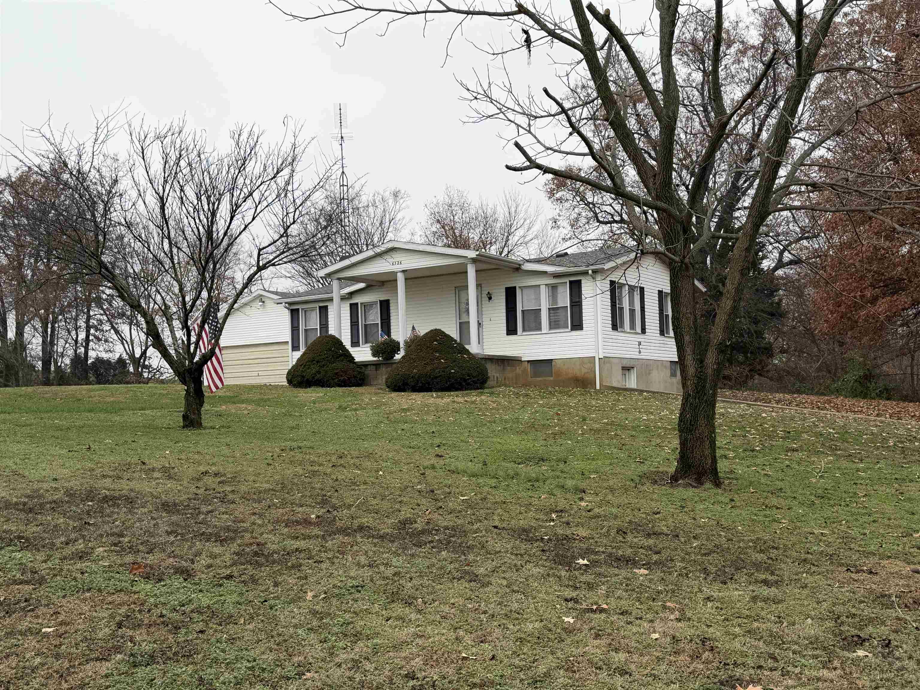 6326 Hwy 250, Calhoun, Kentucky 42327, 2 Bedrooms Bedrooms, ,1 BathroomBathrooms,Single Family Residence,For Sale,Hwy 250,93635