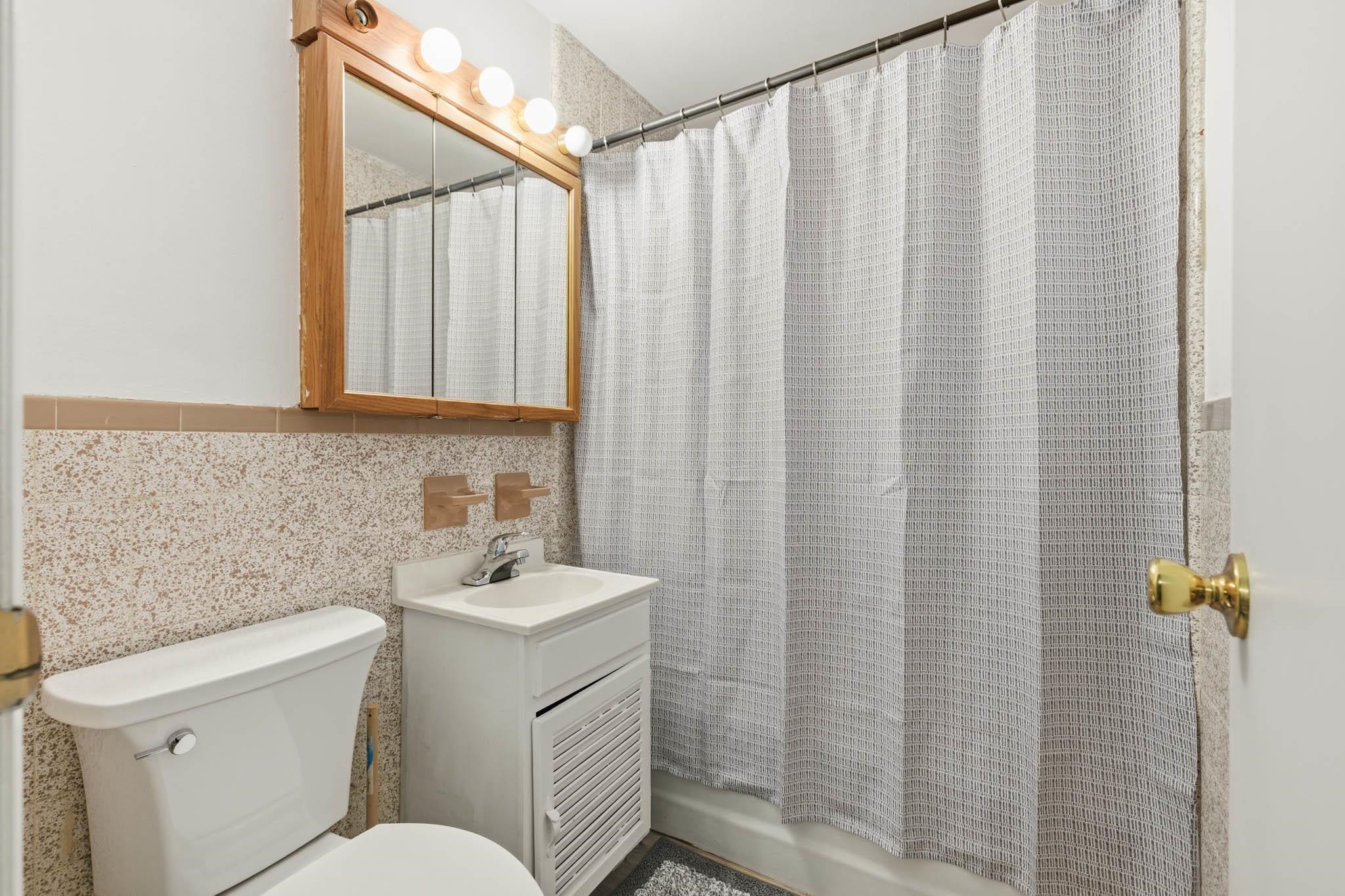 3301 Ridgewood Street, Owensboro, Kentucky 42301, 3 Bedrooms Bedrooms, ,1 BathroomBathrooms,Single Family Residence,For Sale,Ridgewood Street,93637