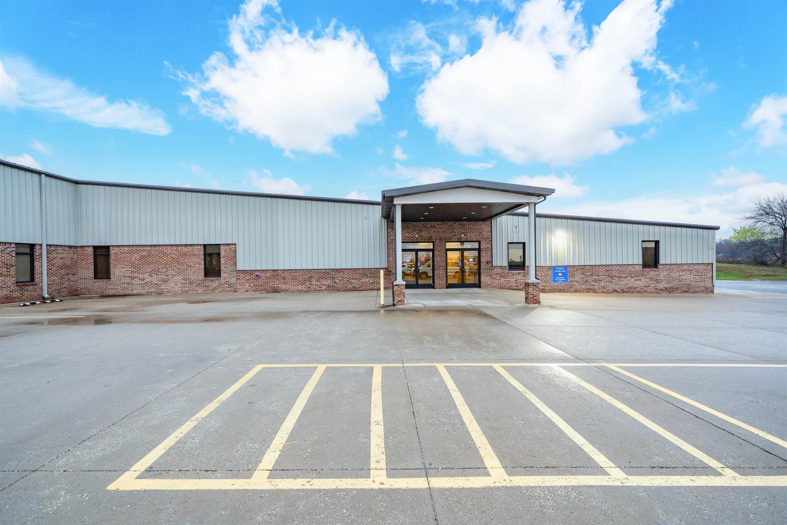 3108 Fairview Dr, Owensboro, Kentucky 42303, ,Business,For Sale,Fairview Dr,93643