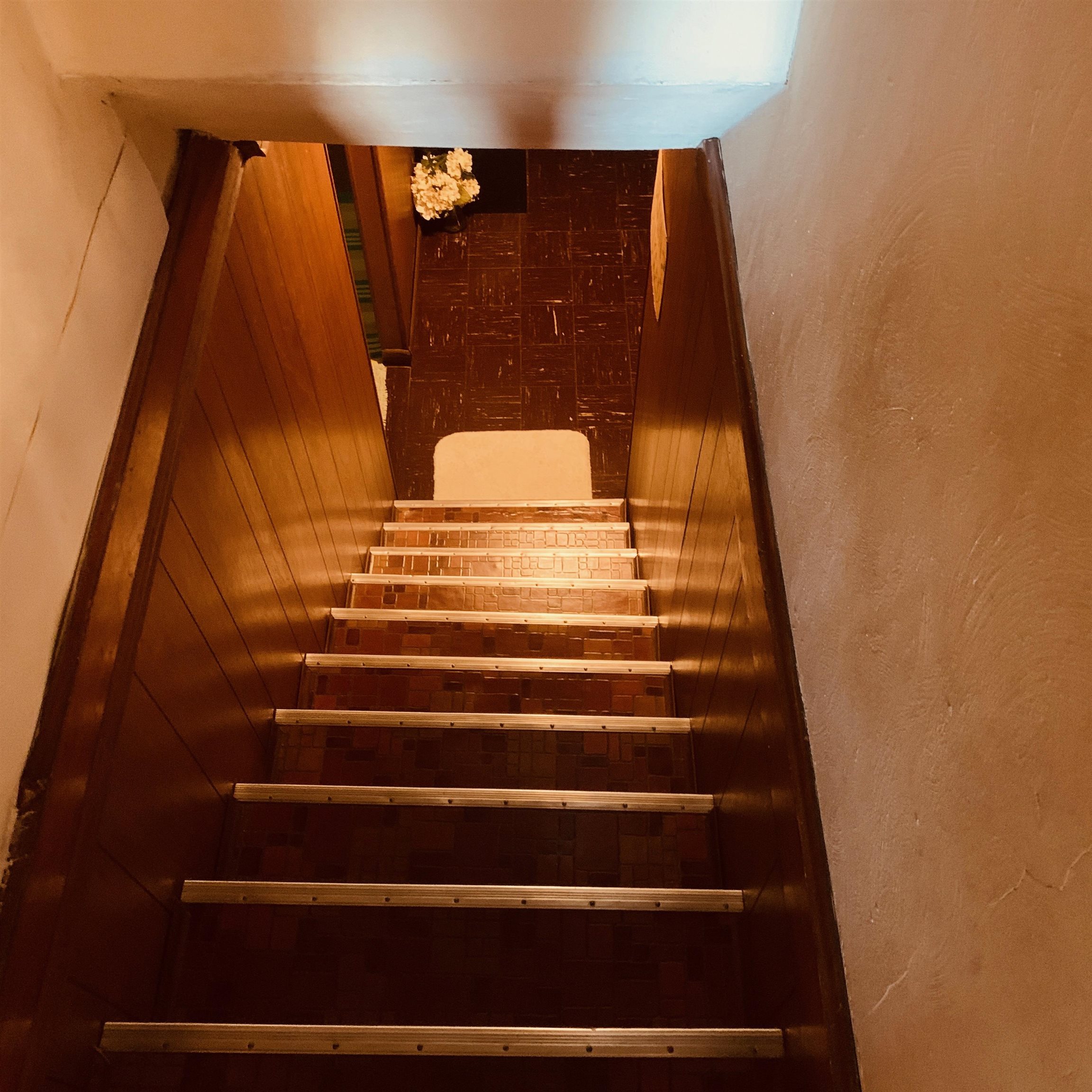 1014 19th Street, Owensboro, Kentucky 42303, 2 Bedrooms Bedrooms, ,1 BathroomBathrooms,Single Family Residence,For Sale,19th Street,93648