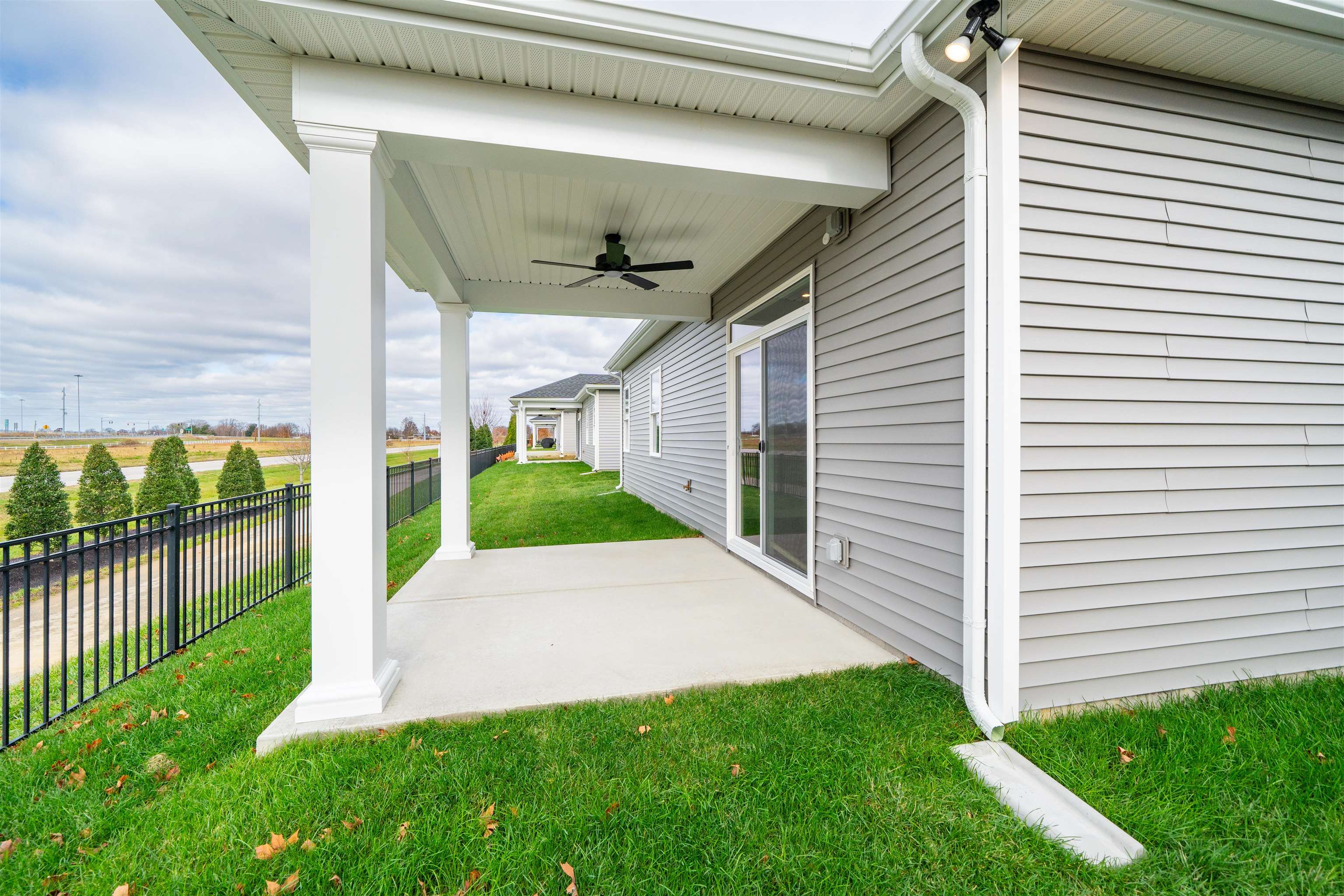 2447 Watson Circle, Owensboro, Kentucky 42301, 3 Bedrooms Bedrooms, ,2 BathroomsBathrooms,Single Family Residence,For Sale,Watson Circle,93649