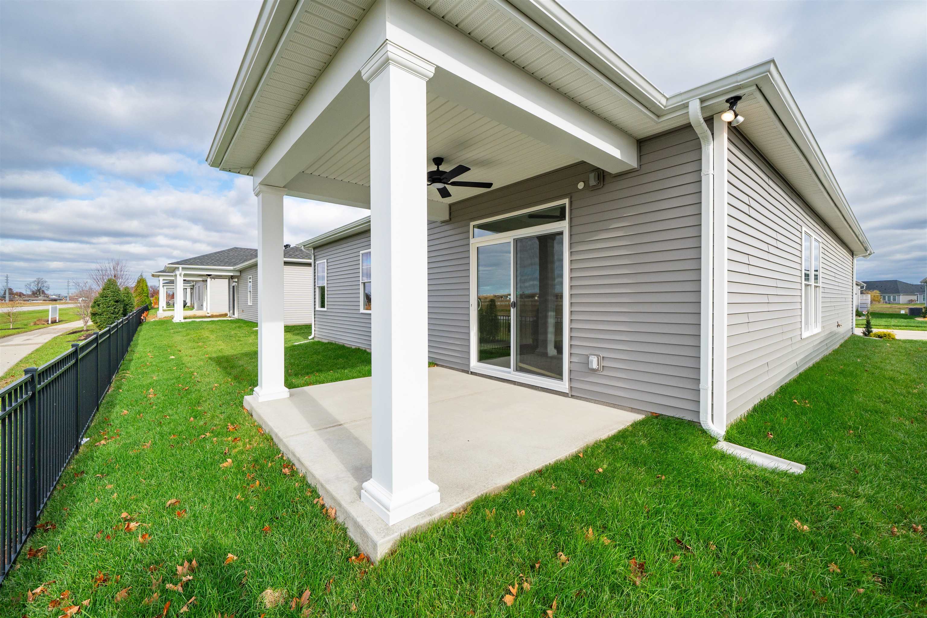 2447 Watson Circle, Owensboro, Kentucky 42301, 3 Bedrooms Bedrooms, ,2 BathroomsBathrooms,Single Family Residence,For Sale,Watson Circle,93649