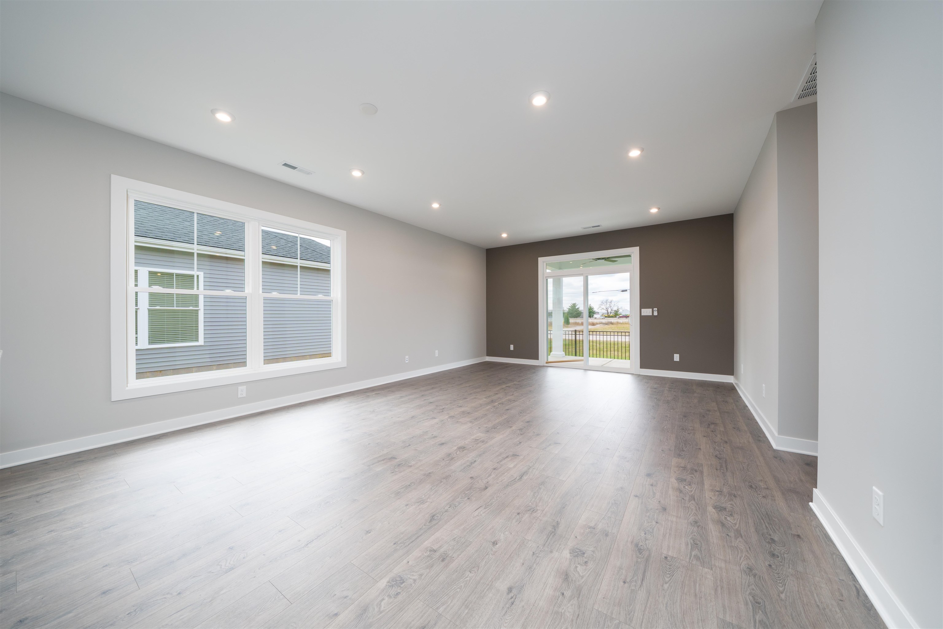 2447 Watson Circle, Owensboro, Kentucky 42301, 3 Bedrooms Bedrooms, ,2 BathroomsBathrooms,Single Family Residence,For Sale,Watson Circle,93649