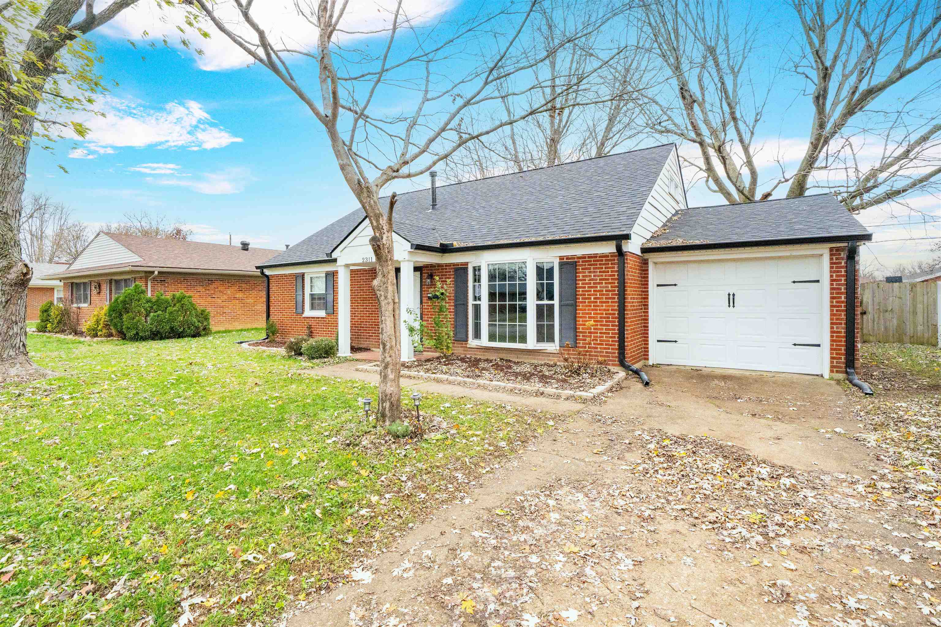 2311 Twenty Grand Ave, Owensboro, Kentucky 42301, 4 Bedrooms Bedrooms, ,2 BathroomsBathrooms,Single Family Residence,For Sale,Twenty Grand Ave,93653