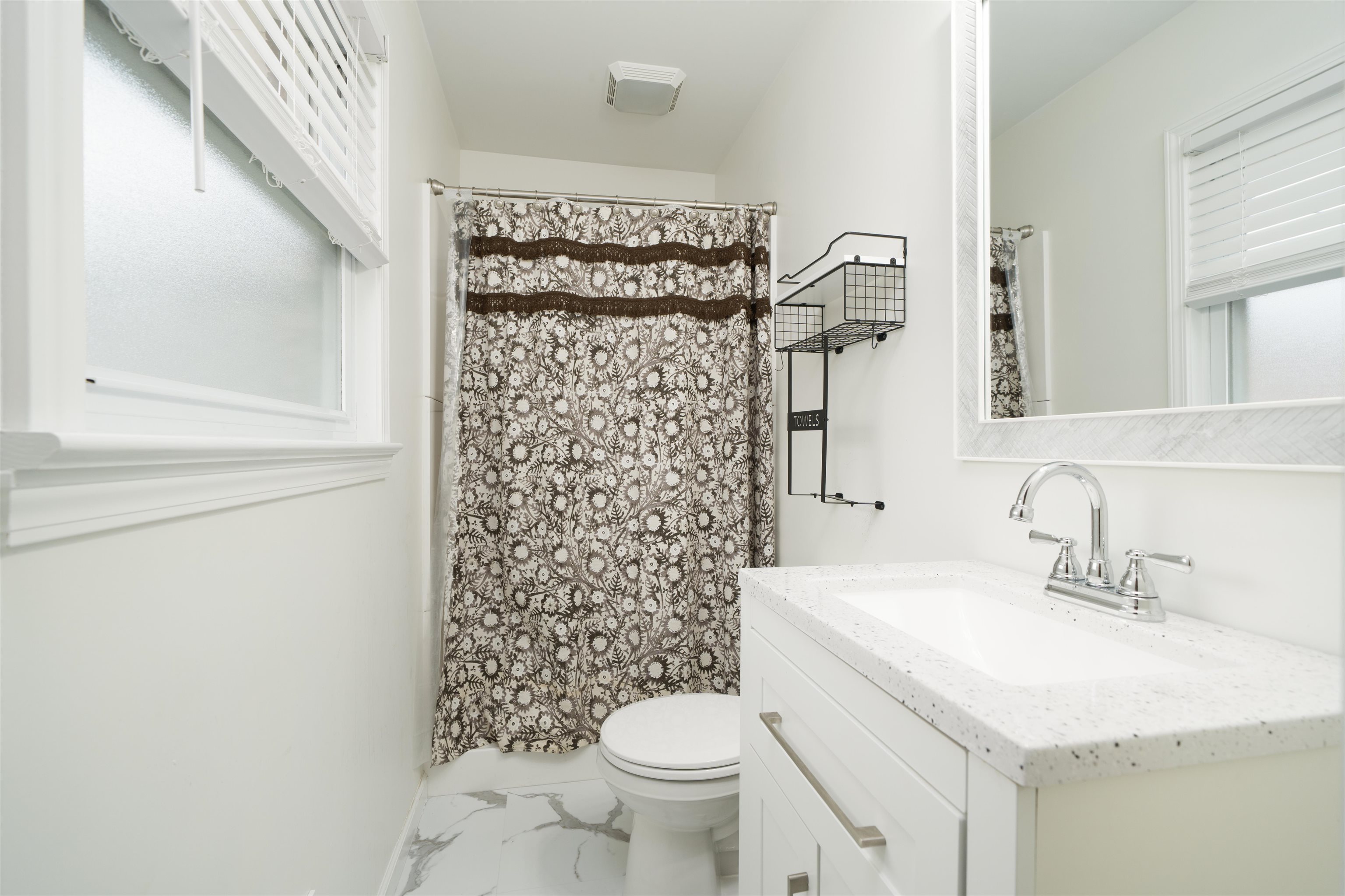 3521 Queens Way, Owensboro, Kentucky 42301, 3 Bedrooms Bedrooms, ,3 BathroomsBathrooms,Single Family Residence,For Sale,Queens Way,93654