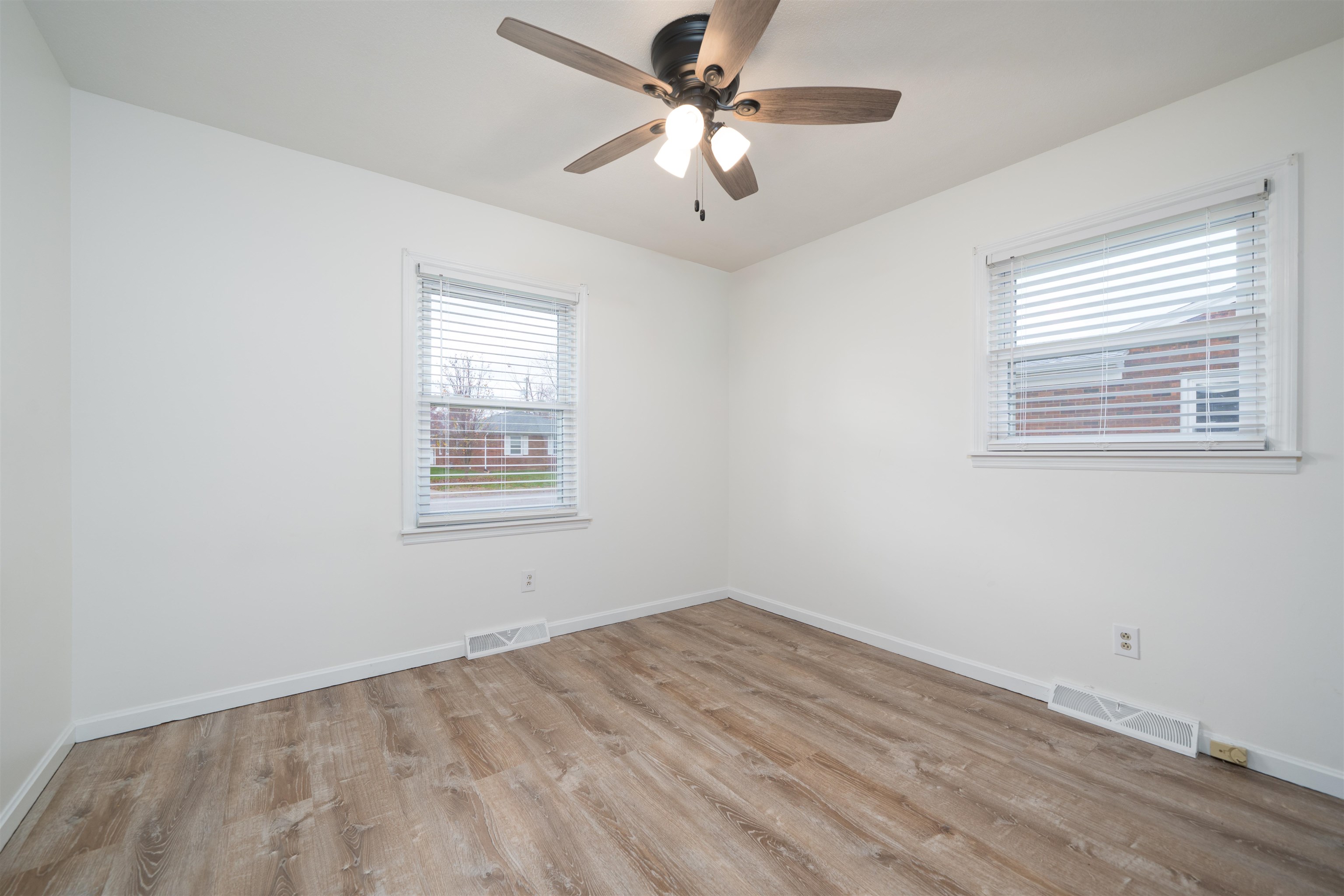 3521 Queens Way, Owensboro, Kentucky 42301, 3 Bedrooms Bedrooms, ,3 BathroomsBathrooms,Single Family Residence,For Sale,Queens Way,93654