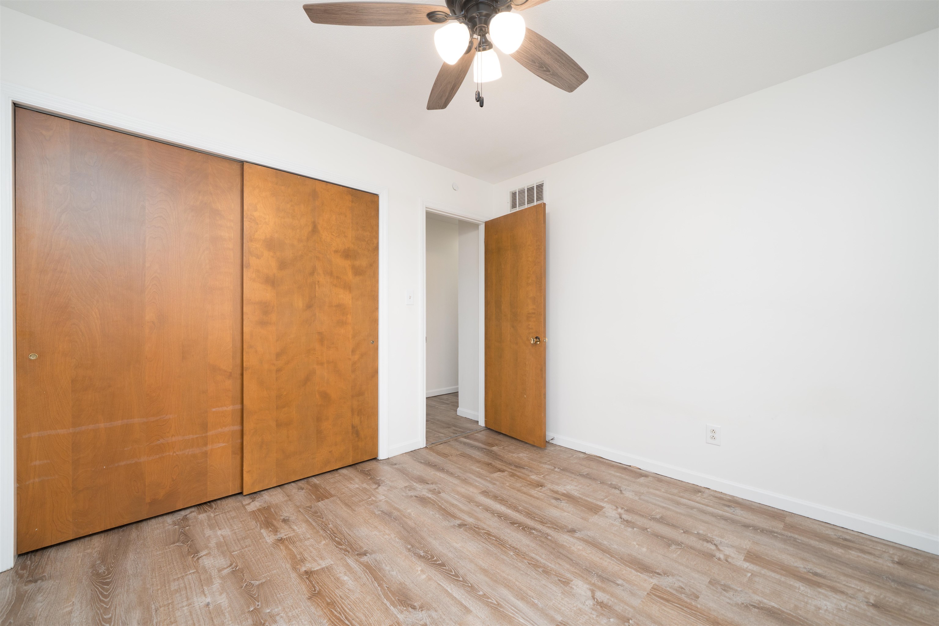 3521 Queens Way, Owensboro, Kentucky 42301, 3 Bedrooms Bedrooms, ,3 BathroomsBathrooms,Single Family Residence,For Sale,Queens Way,93654