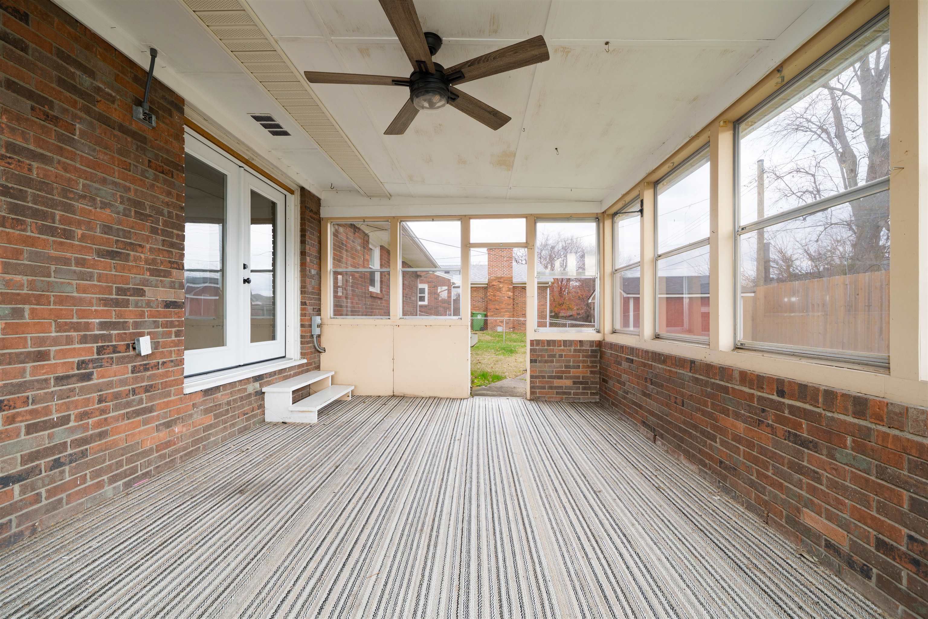 3521 Queens Way, Owensboro, Kentucky 42301, 3 Bedrooms Bedrooms, ,3 BathroomsBathrooms,Single Family Residence,For Sale,Queens Way,93654