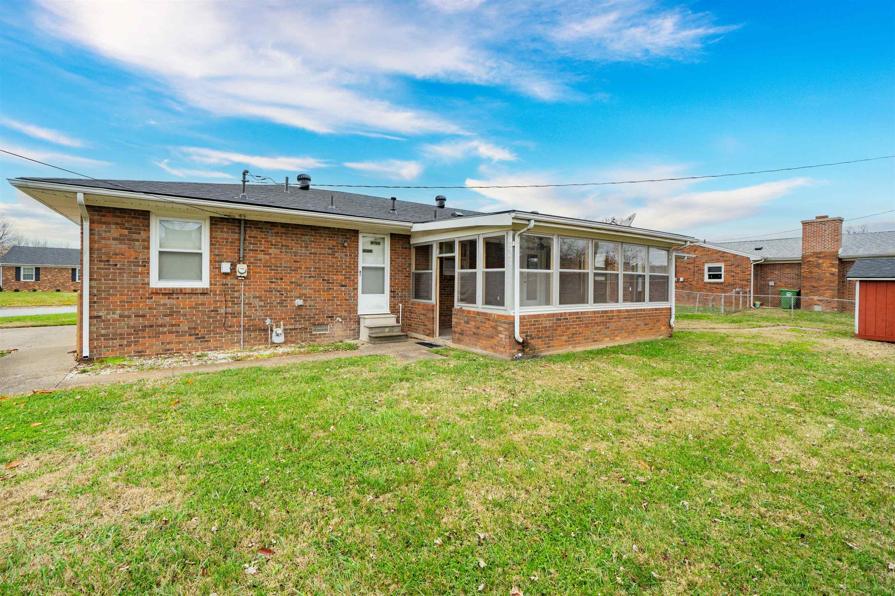 3521 Queens Way, Owensboro, Kentucky 42301, 3 Bedrooms Bedrooms, ,3 BathroomsBathrooms,Single Family Residence,For Sale,Queens Way,93654