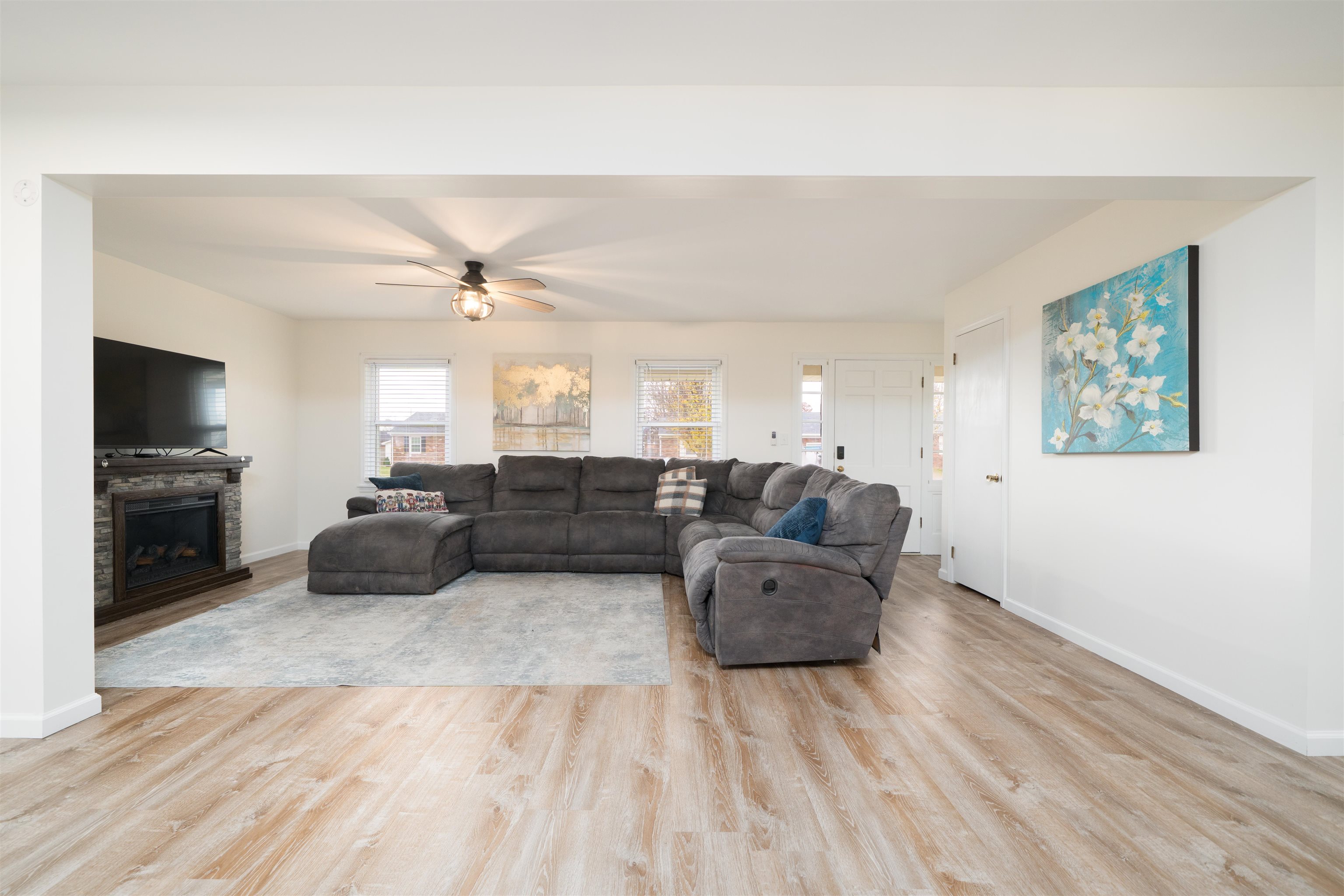 3521 Queens Way, Owensboro, Kentucky 42301, 3 Bedrooms Bedrooms, ,3 BathroomsBathrooms,Single Family Residence,For Sale,Queens Way,93654