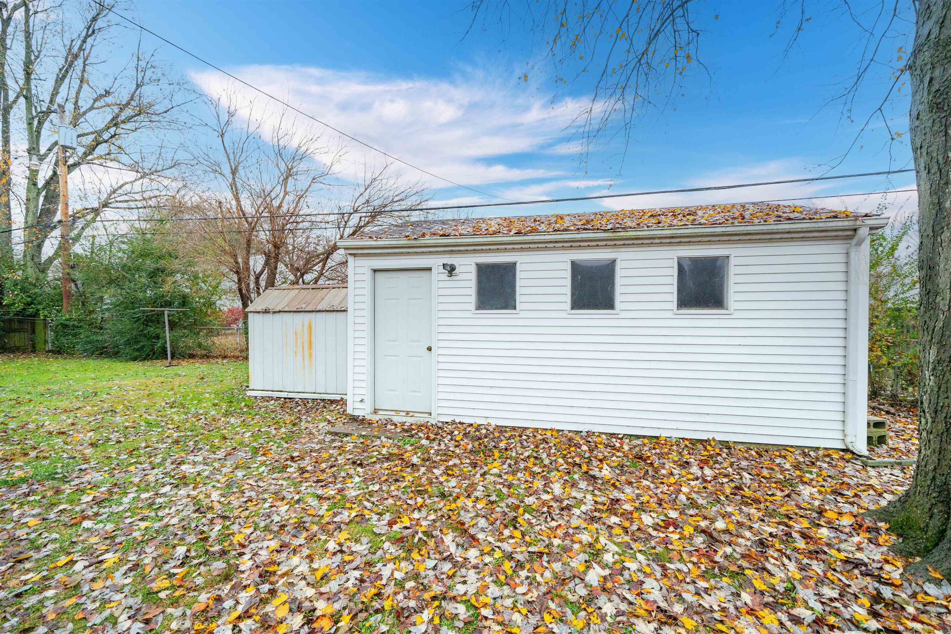 1728 Saint Marys Avenue, Owensboro, Kentucky 42301, 3 Bedrooms Bedrooms, ,2 BathroomsBathrooms,Single Family Residence,For Sale,Saint Marys Avenue,93670