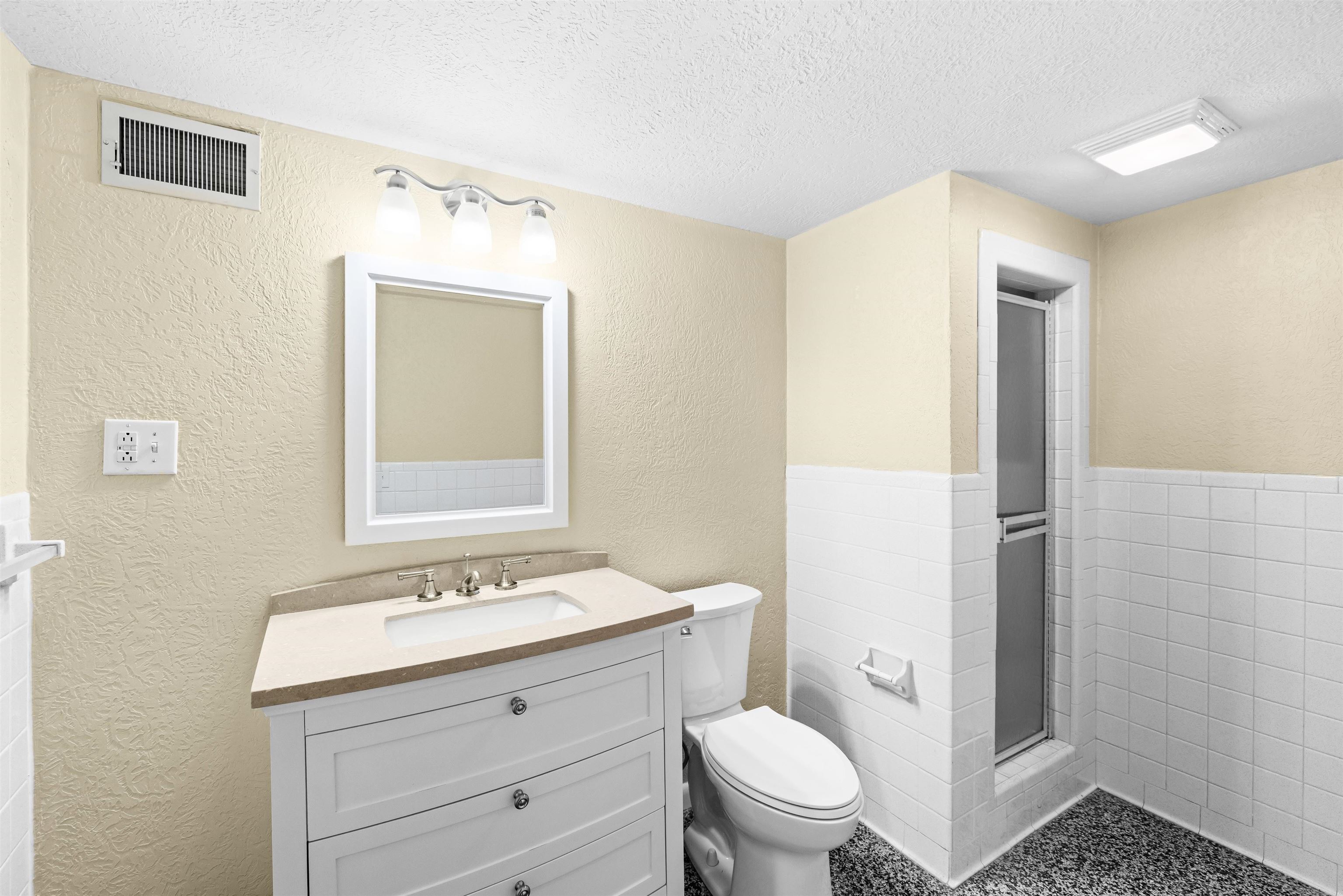 2121 Bittel Road, Owensboro, Kentucky 42301, 3 Bedrooms Bedrooms, ,3 BathroomsBathrooms,Single Family Residence,For Sale,Bittel Road,93671