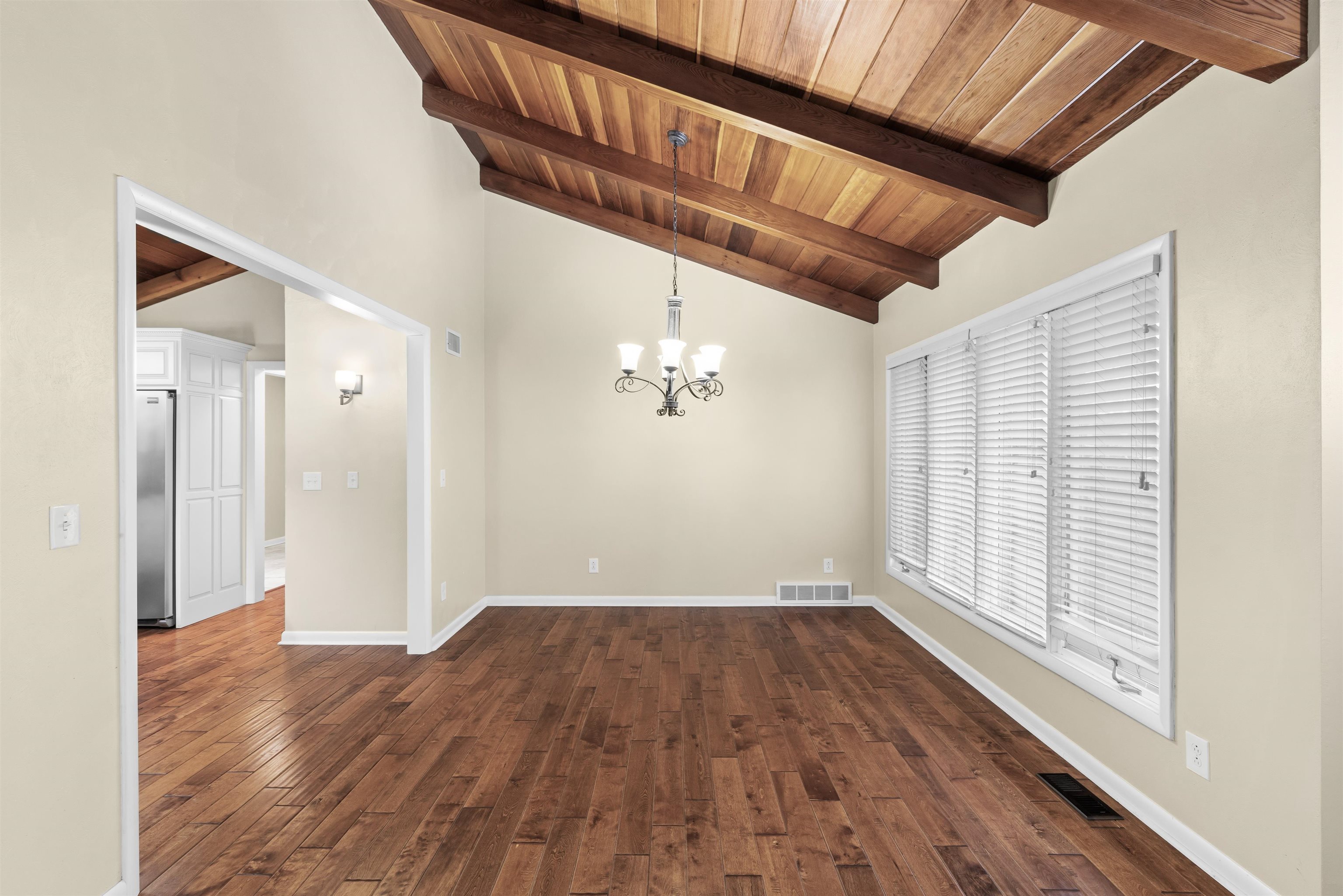 2121 Bittel Road, Owensboro, Kentucky 42301, 3 Bedrooms Bedrooms, ,3 BathroomsBathrooms,Single Family Residence,For Sale,Bittel Road,93671