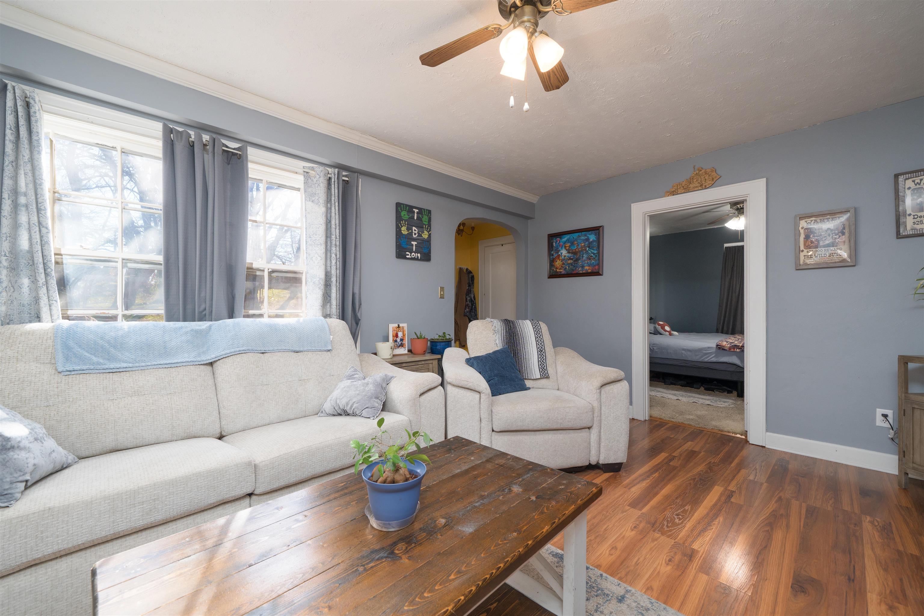 1115 West Parrish Ave, Owensboro, Kentucky 42301, 3 Bedrooms Bedrooms, ,1 BathroomBathrooms,Single Family Residence,For Sale,West Parrish Ave,93672