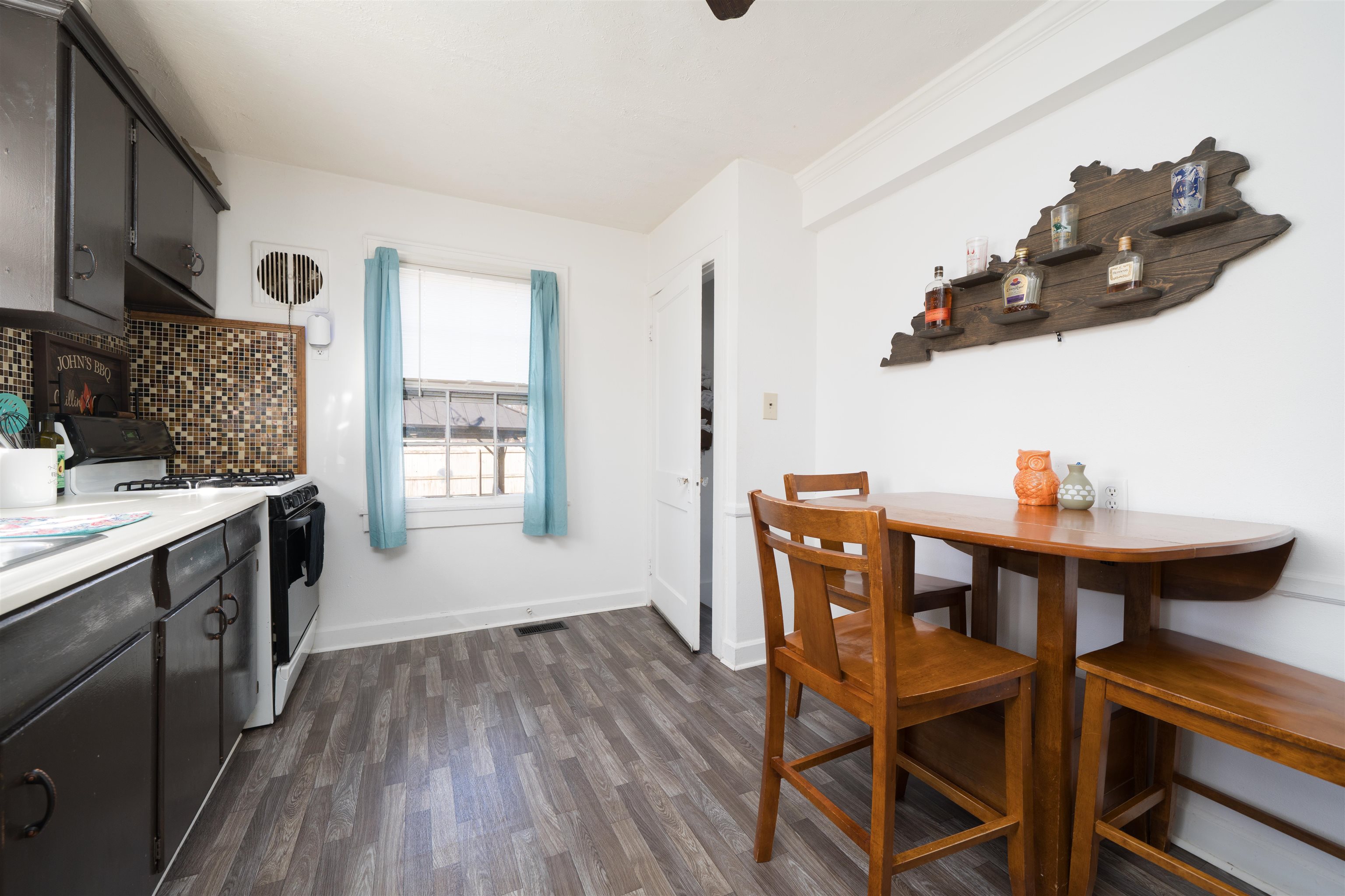 1115 West Parrish Ave, Owensboro, Kentucky 42301, 3 Bedrooms Bedrooms, ,1 BathroomBathrooms,Single Family Residence,For Sale,West Parrish Ave,93672