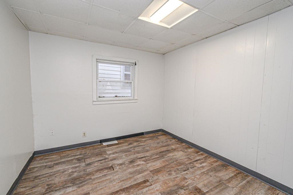 1005 2nd Street, Owensboro, Kentucky 42301, 4 Bedrooms Bedrooms, ,2 BathroomsBathrooms,Duplex,For Sale,2nd Street,93674