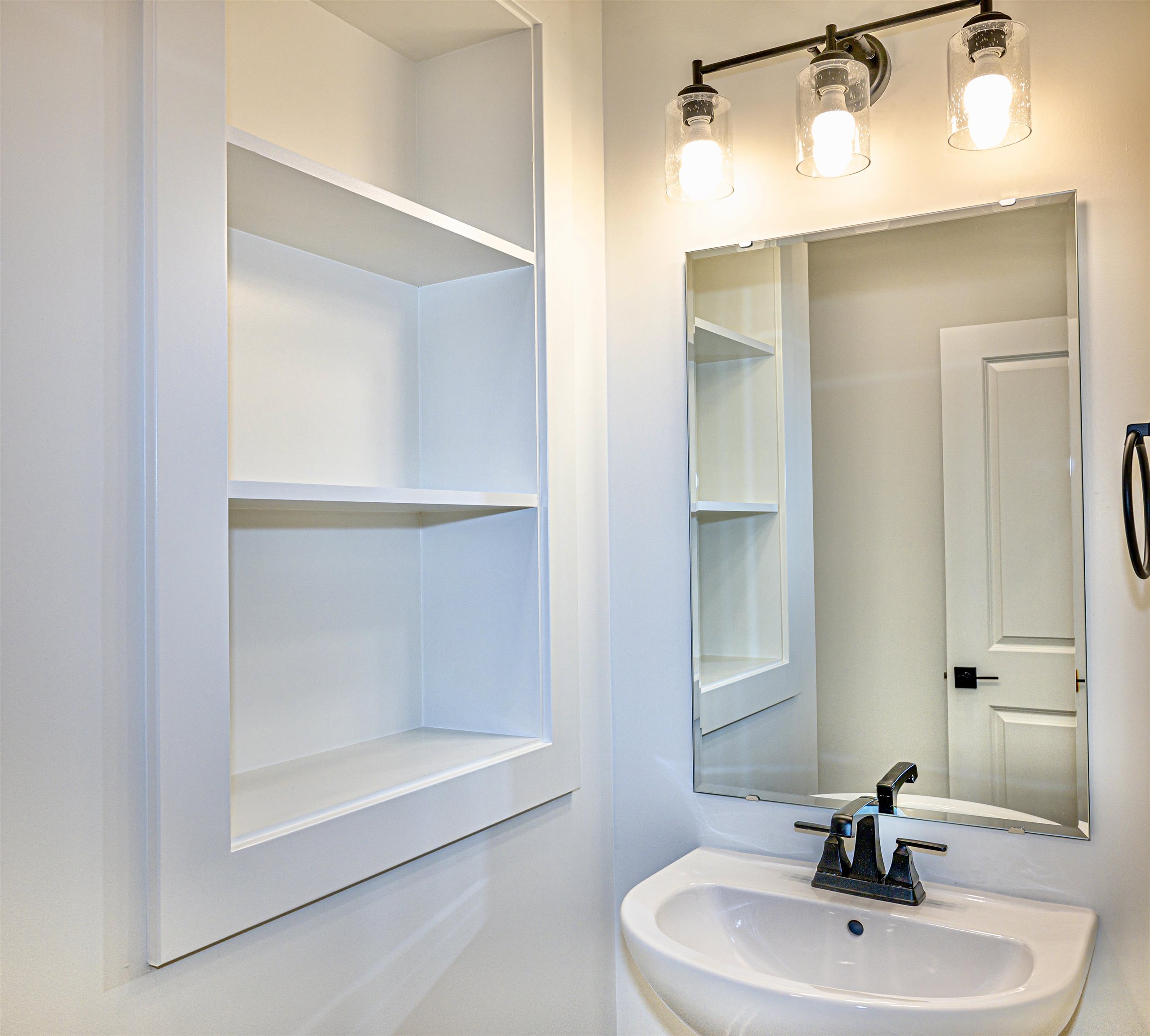 4123 Pinta Dr, Owensboro, Kentucky 42301, 4 Bedrooms Bedrooms, ,2 BathroomsBathrooms,Single Family Residence,For Sale,Pinta Dr,93676