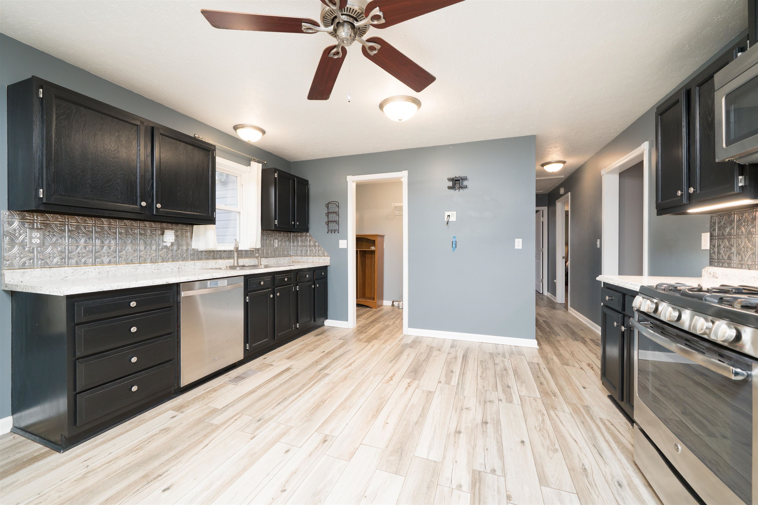 26 Mahaney Ln, Utica, Kentucky 42376, 2 Bedrooms Bedrooms, ,1 BathroomBathrooms,Single Family Residence,For Sale,Mahaney Ln,93677