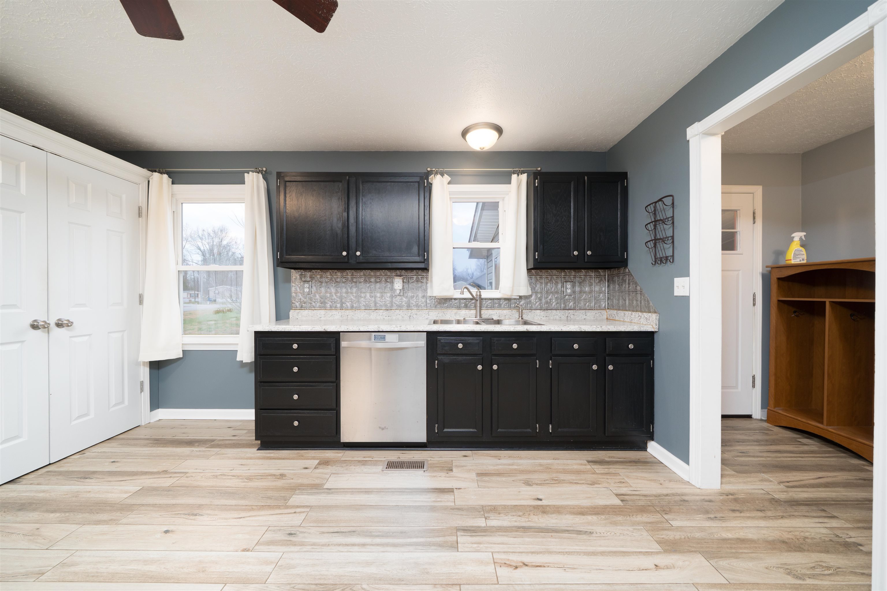 26 Mahaney Ln, Utica, Kentucky 42376, 2 Bedrooms Bedrooms, ,1 BathroomBathrooms,Single Family Residence,For Sale,Mahaney Ln,93677