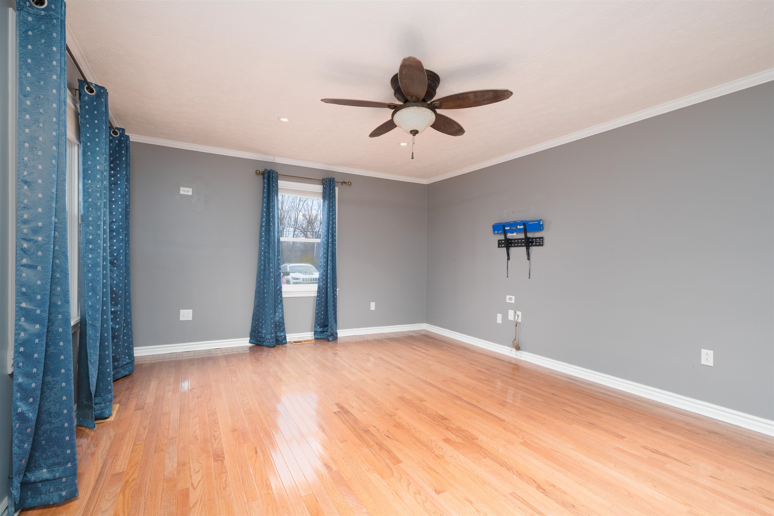 26 Mahaney Ln, Utica, Kentucky 42376, 2 Bedrooms Bedrooms, ,1 BathroomBathrooms,Single Family Residence,For Sale,Mahaney Ln,93677