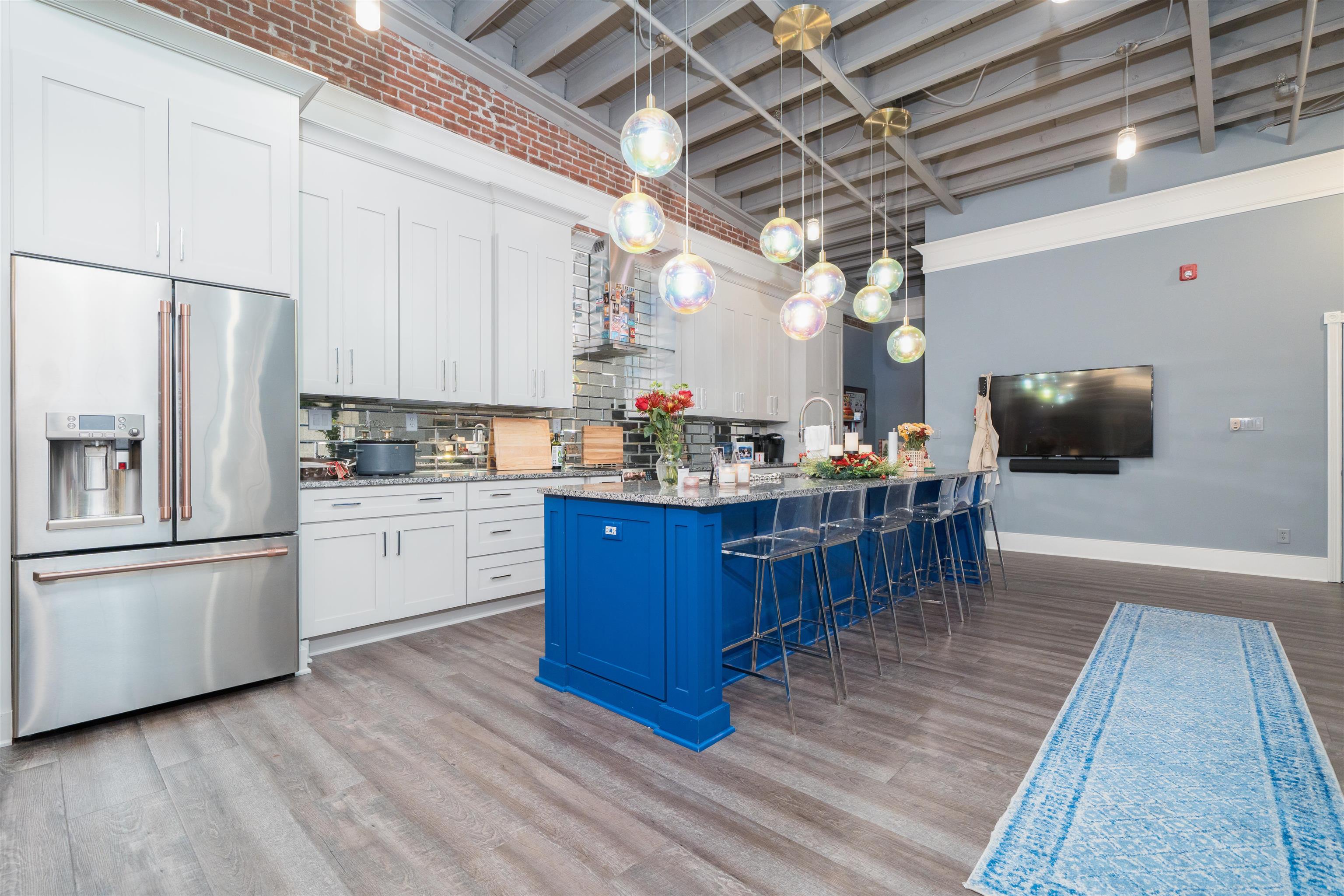 119 East 2nd St, Owensboro, Kentucky 42303, 3 Bedrooms Bedrooms, ,3 BathroomsBathrooms,Condominium,For Sale,East 2nd St,93679