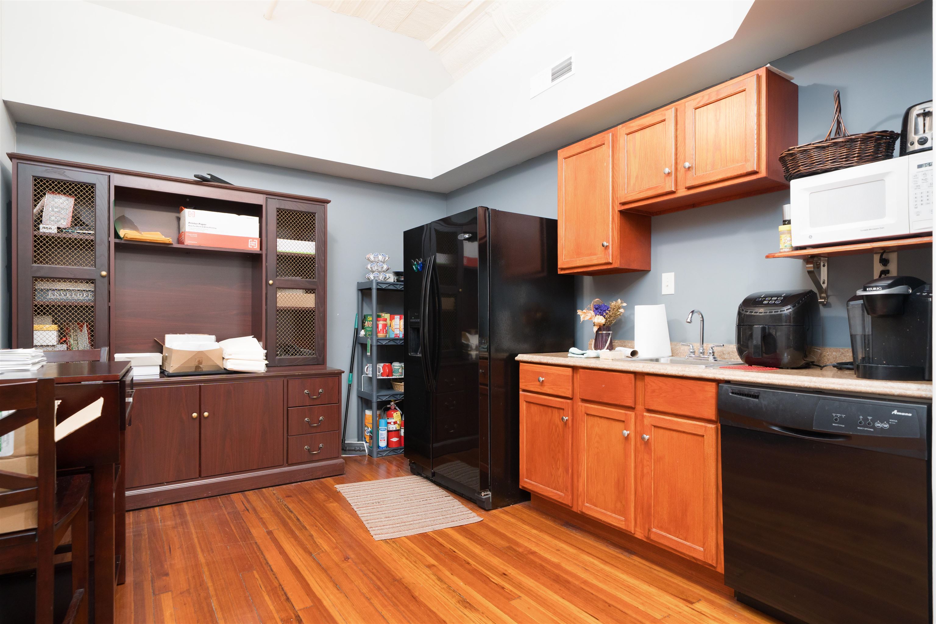 119 East 2nd St, Owensboro, Kentucky 42303, 3 Bedrooms Bedrooms, ,3 BathroomsBathrooms,Condominium,For Sale,East 2nd St,93679