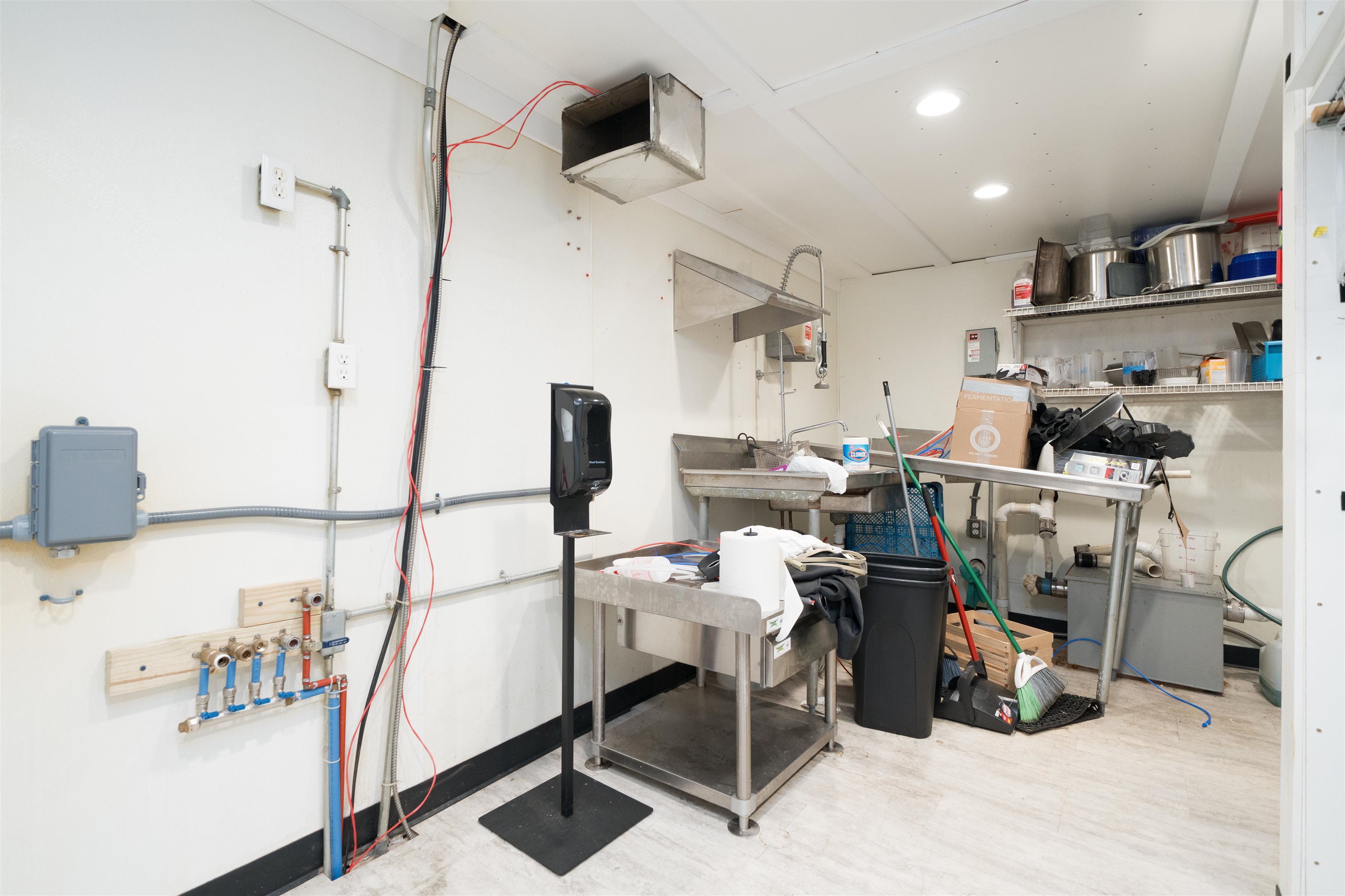 119 East 2nd St, Owensboro, Kentucky 42303, 3 Bedrooms Bedrooms, ,3 BathroomsBathrooms,Condominium,For Sale,East 2nd St,93679