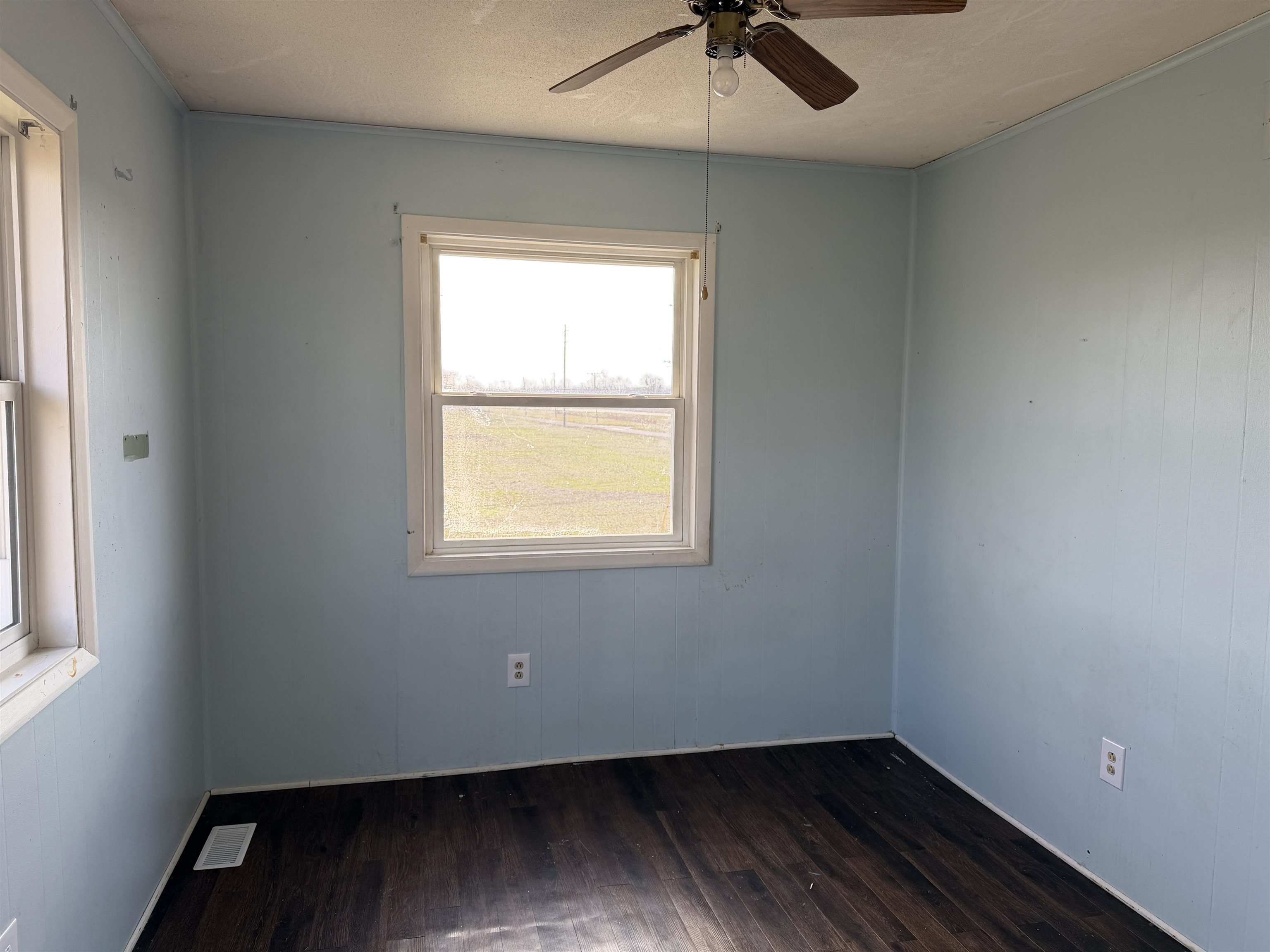 6239 Frederica, Owensboro, Kentucky 42301, 3 Bedrooms Bedrooms, ,1 BathroomBathrooms,Single Family Residence,For Sale,Frederica,93680