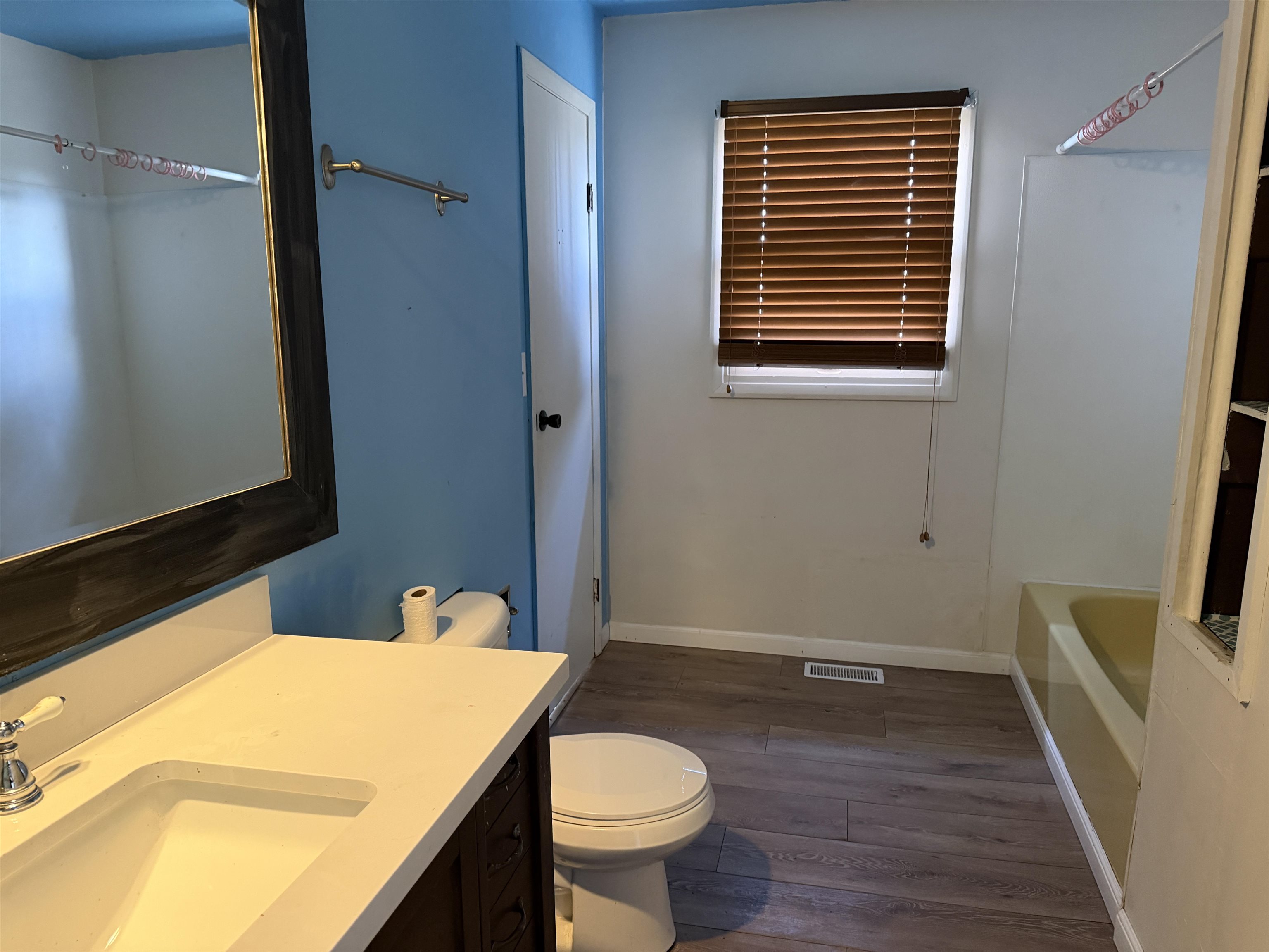 6239 Frederica, Owensboro, Kentucky 42301, 3 Bedrooms Bedrooms, ,1 BathroomBathrooms,Single Family Residence,For Sale,Frederica,93680