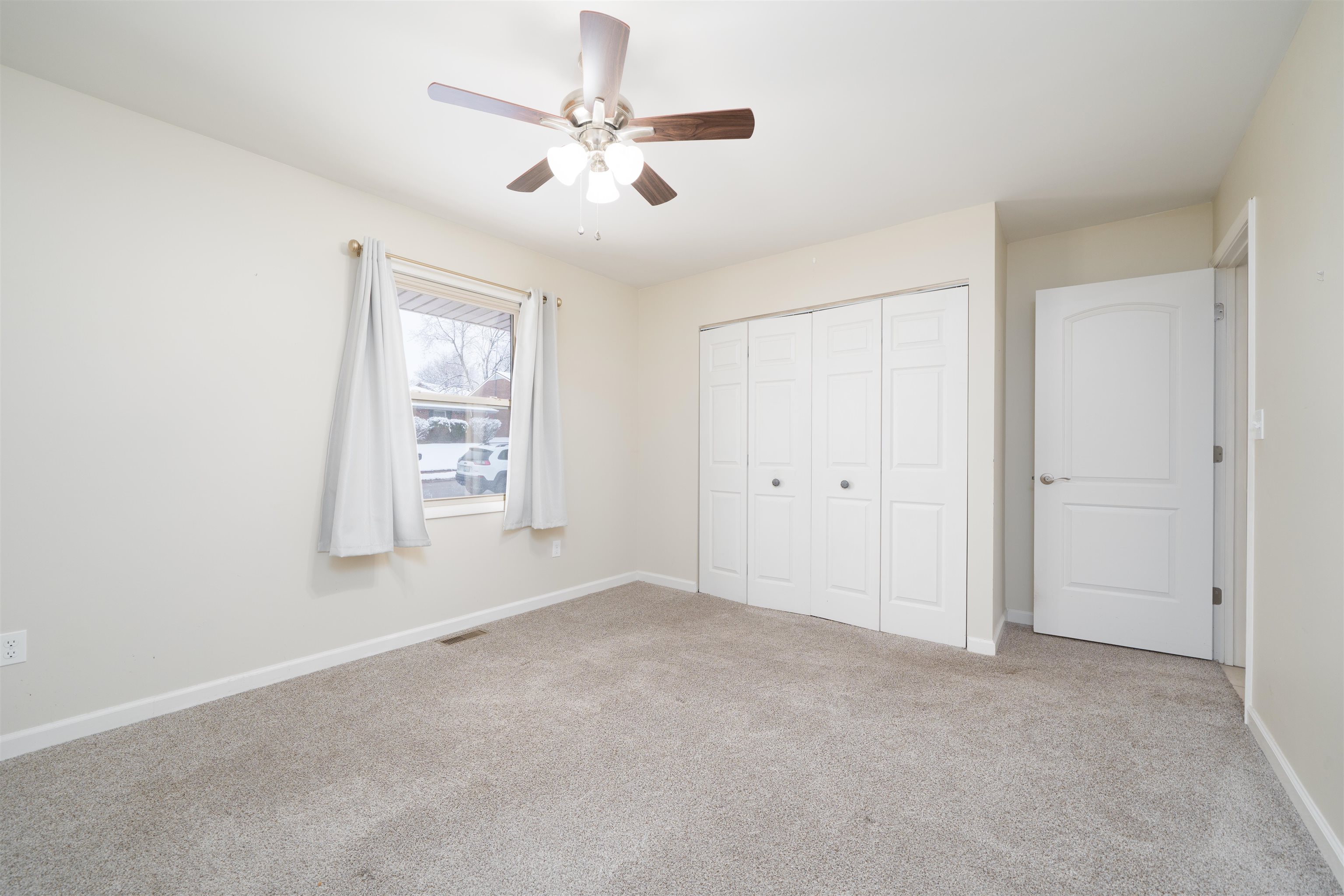 4318 Yewells Landing, Owensboro, Kentucky 42303, 3 Bedrooms Bedrooms, ,2 BathroomsBathrooms,Single Family Residence,For Sale,Yewells Landing,93683