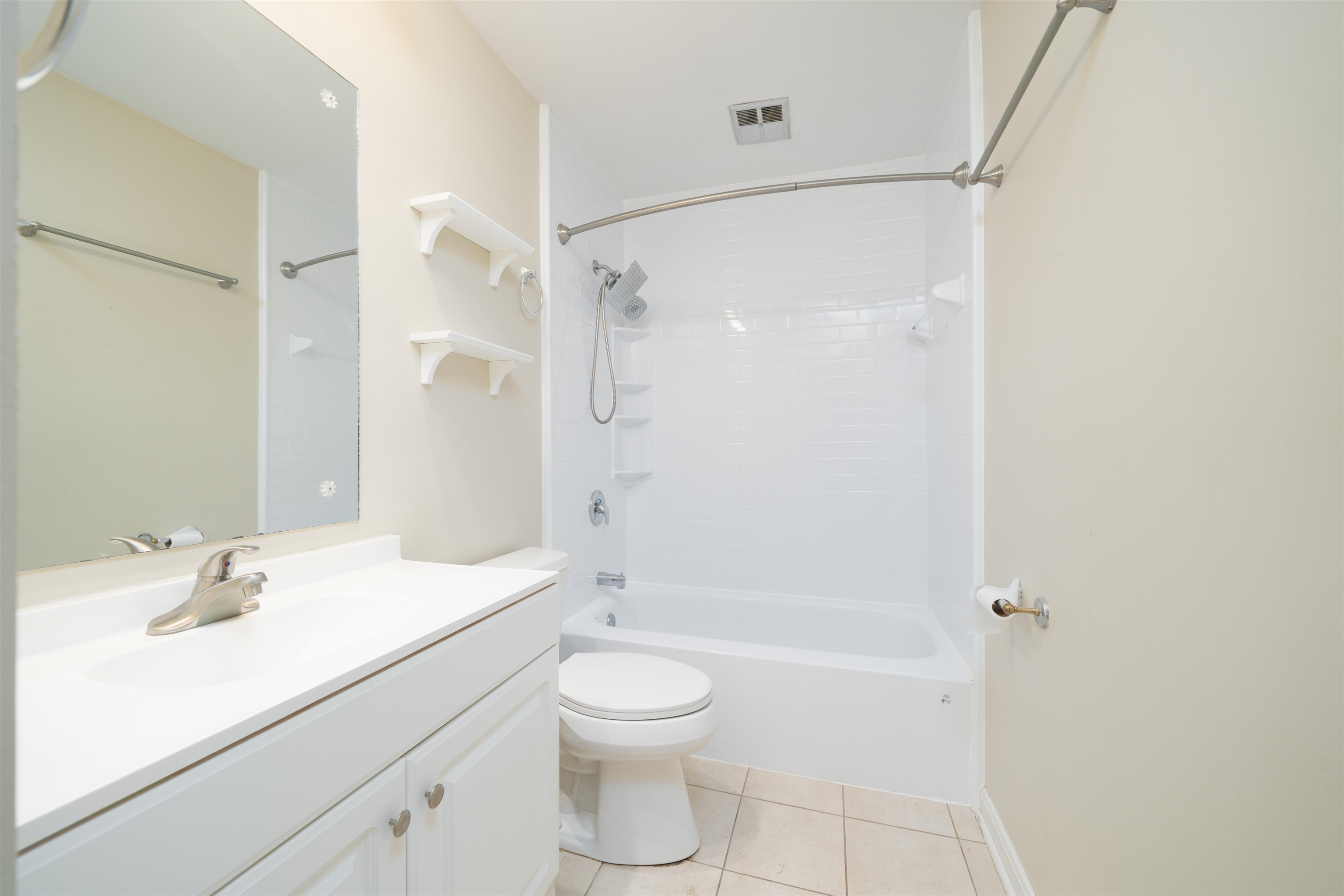 4318 Yewells Landing, Owensboro, Kentucky 42303, 3 Bedrooms Bedrooms, ,2 BathroomsBathrooms,Single Family Residence,For Sale,Yewells Landing,93683