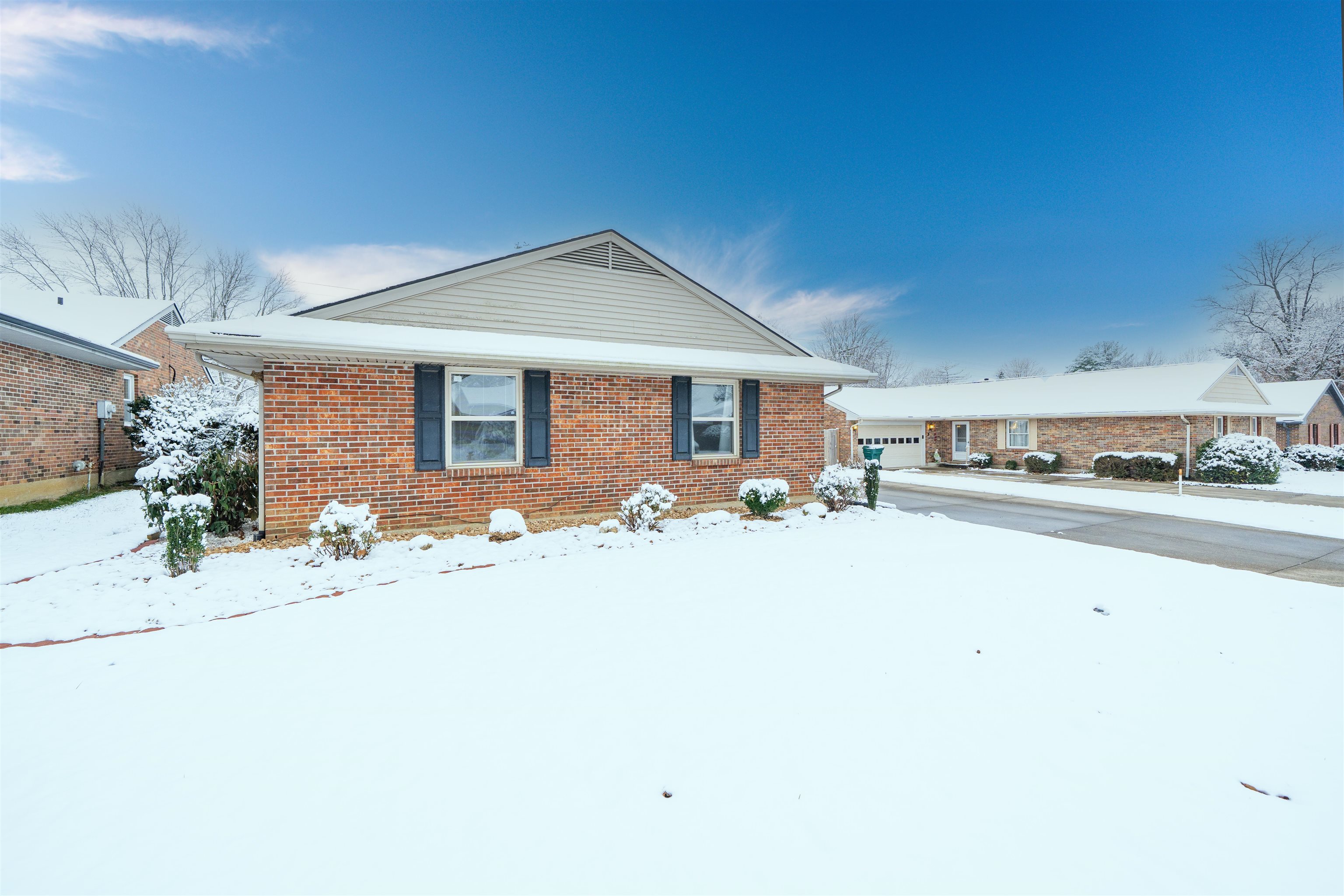 4318 Yewells Landing, Owensboro, Kentucky 42303, 3 Bedrooms Bedrooms, ,2 BathroomsBathrooms,Single Family Residence,For Sale,Yewells Landing,93683