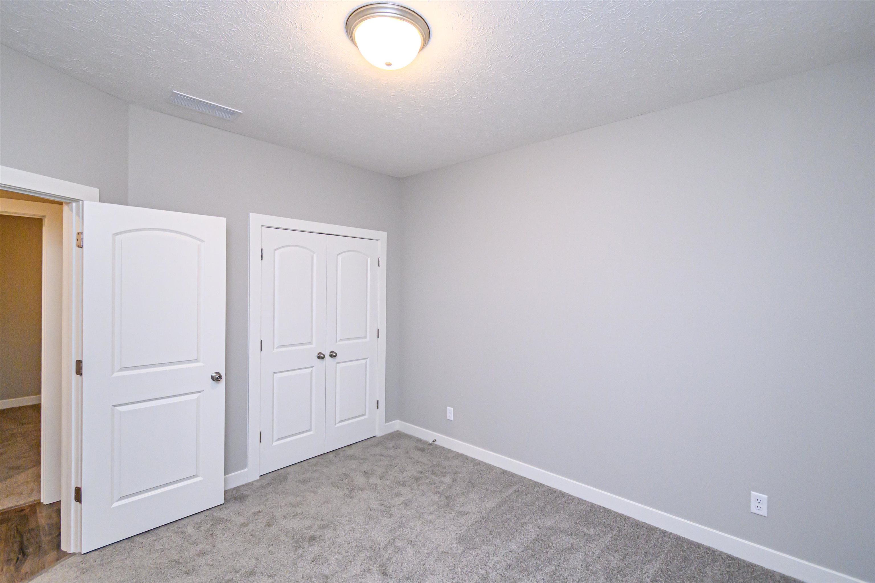 6089 Jessica Ln., Owensboro, Kentucky 42303, 3 Bedrooms Bedrooms, ,2 BathroomsBathrooms,Single Family Residence,For Sale,Jessica Ln.,93684