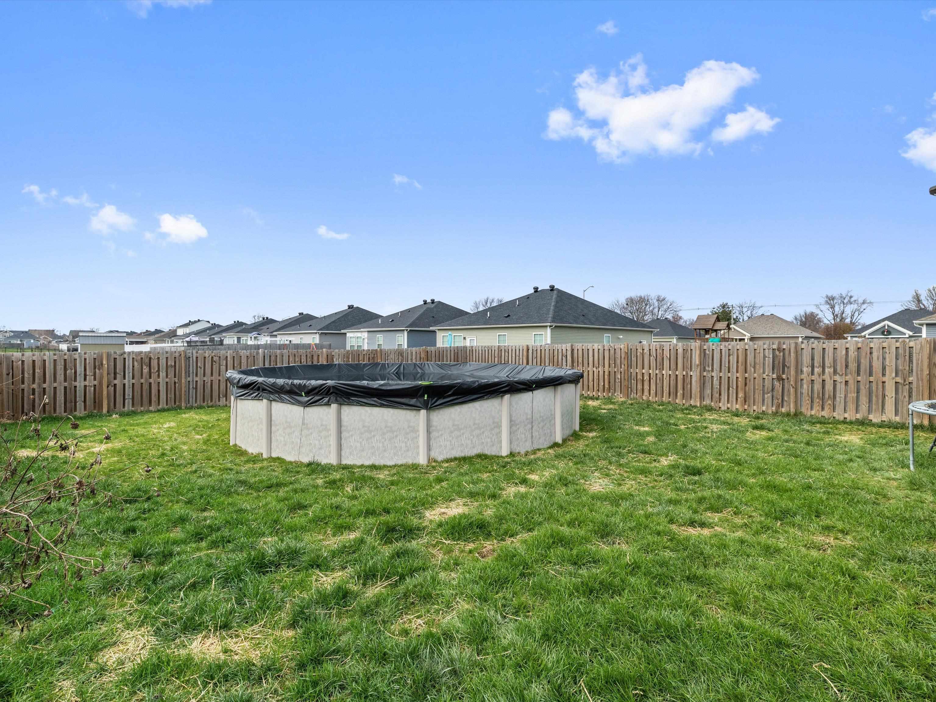 2135 Skaggs Court, Owensboro, Kentucky 42301, 3 Bedrooms Bedrooms, ,2 BathroomsBathrooms,Single Family Residence,For Sale,Skaggs Court,93689