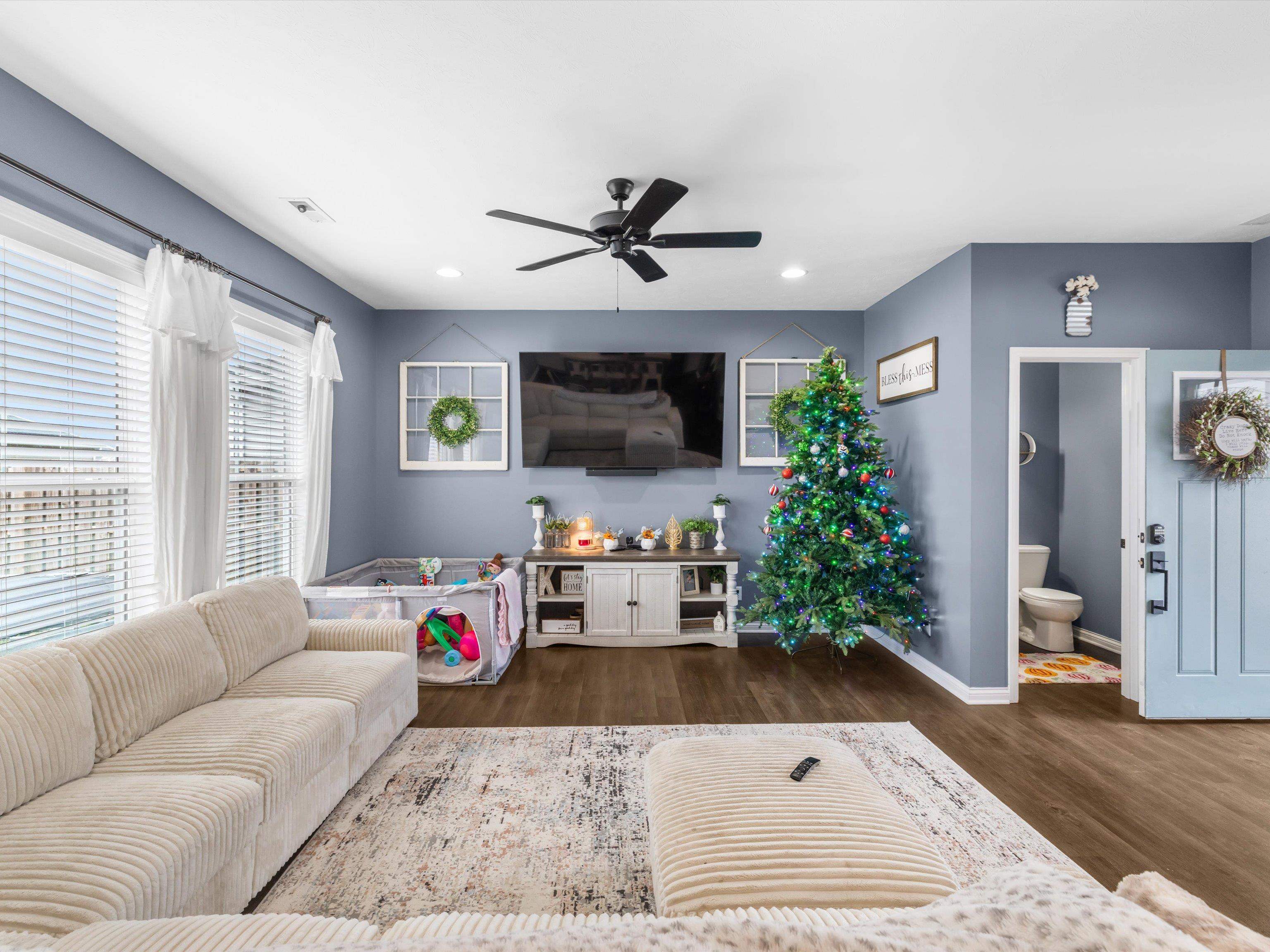 2135 Skaggs Court, Owensboro, Kentucky 42301, 3 Bedrooms Bedrooms, ,2 BathroomsBathrooms,Single Family Residence,For Sale,Skaggs Court,93689