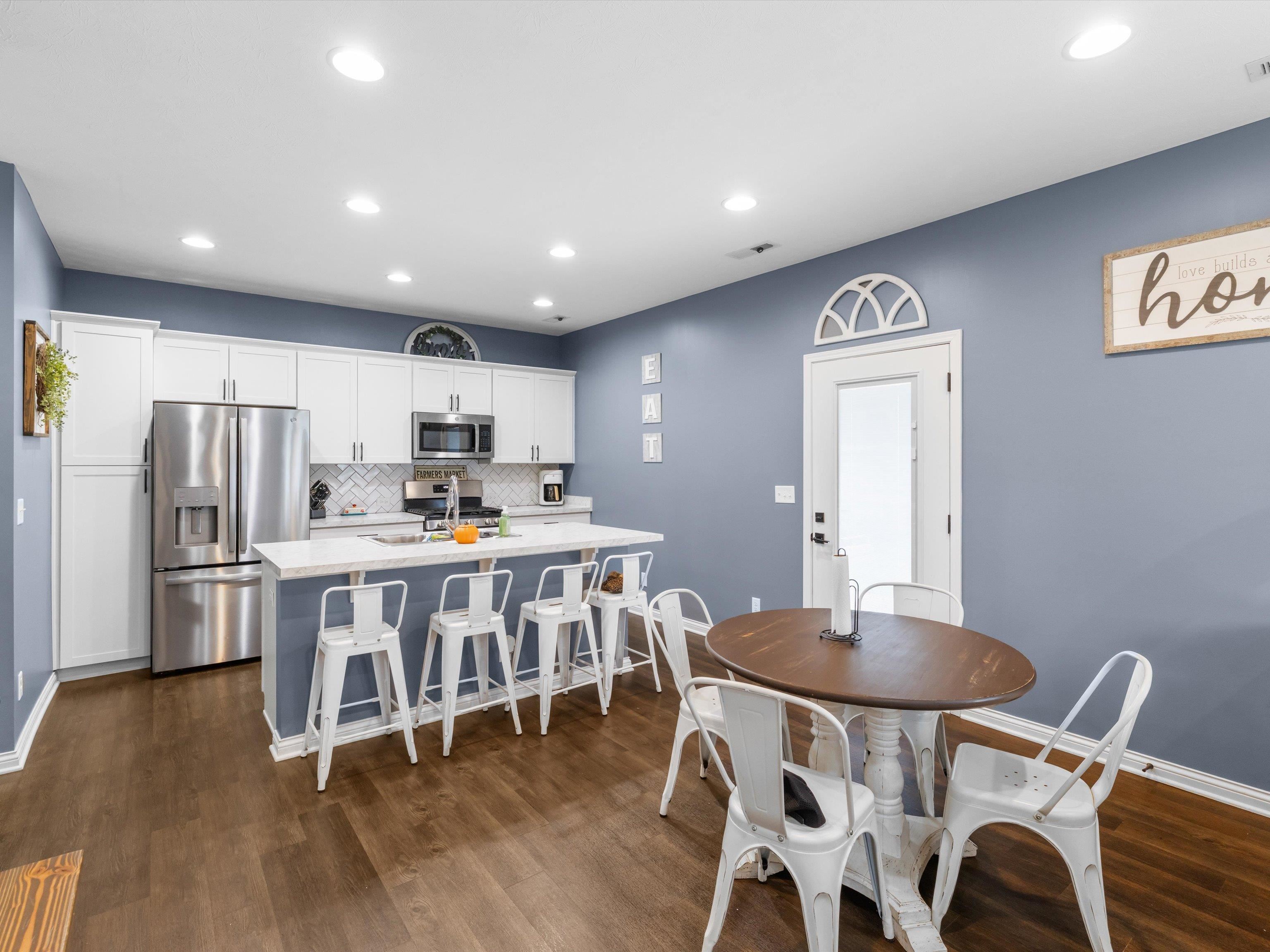 2135 Skaggs Court, Owensboro, Kentucky 42301, 3 Bedrooms Bedrooms, ,2 BathroomsBathrooms,Single Family Residence,For Sale,Skaggs Court,93689