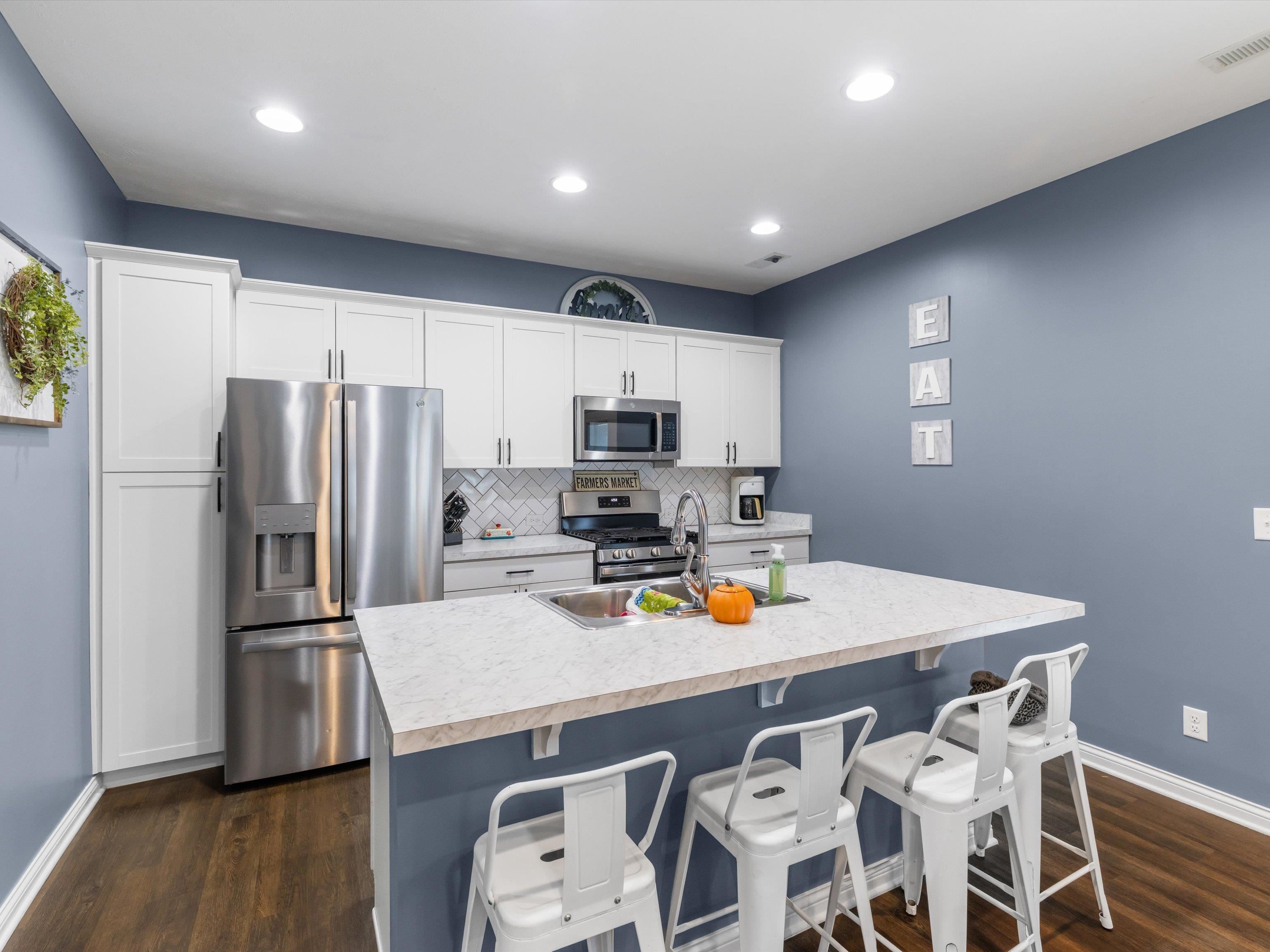 2135 Skaggs Court, Owensboro, Kentucky 42301, 3 Bedrooms Bedrooms, ,2 BathroomsBathrooms,Single Family Residence,For Sale,Skaggs Court,93689