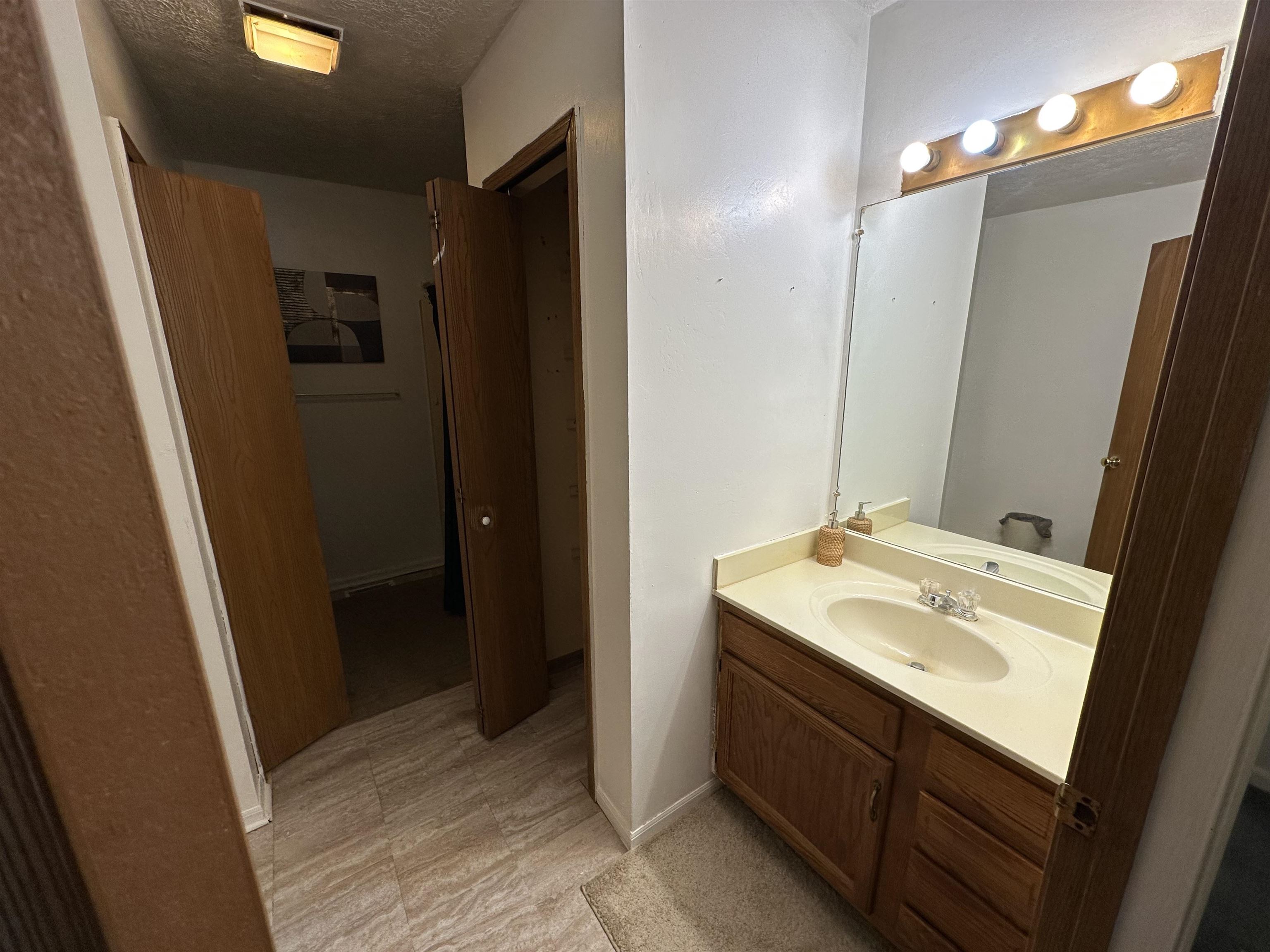 600 Poplar St, Owensboro, Kentucky 42301, 2 Bedrooms Bedrooms, ,1 BathroomBathrooms,Single Family Residence,For Sale,Poplar St,93695