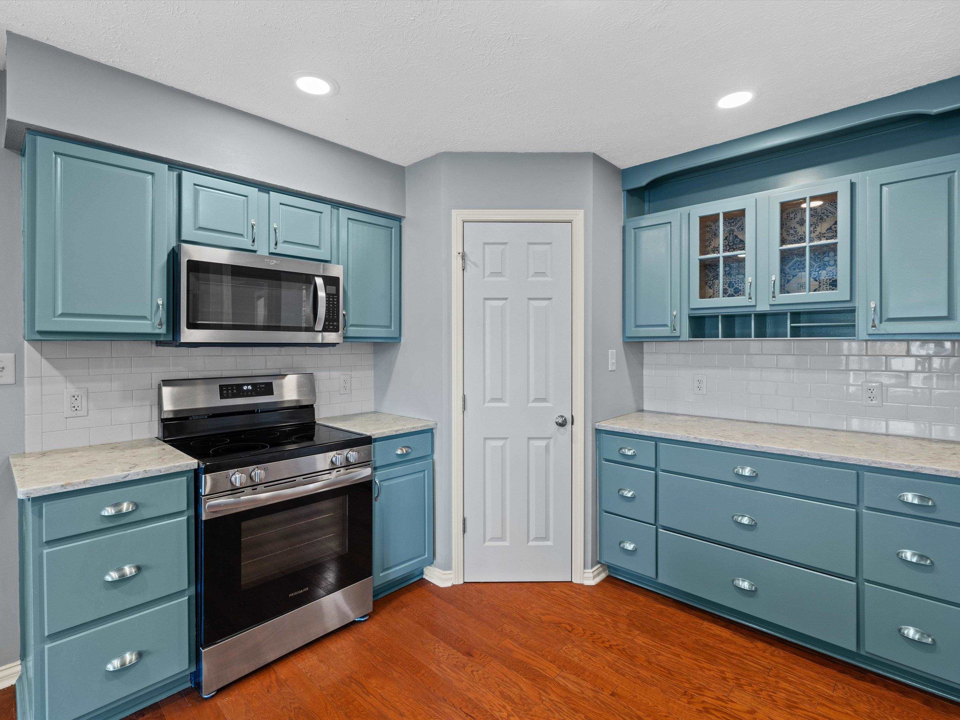 334 Resolution Way, Owensboro, Kentucky 42301, 3 Bedrooms Bedrooms, ,2 BathroomsBathrooms,Single Family Residence,For Sale,Resolution Way,93696