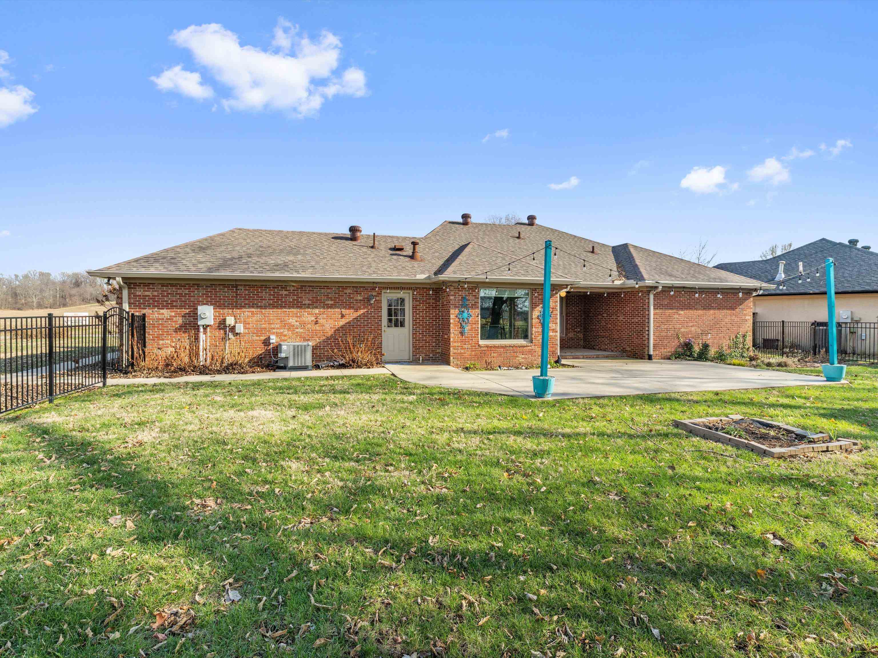 334 Resolution Way, Owensboro, Kentucky 42301, 3 Bedrooms Bedrooms, ,2 BathroomsBathrooms,Single Family Residence,For Sale,Resolution Way,93696