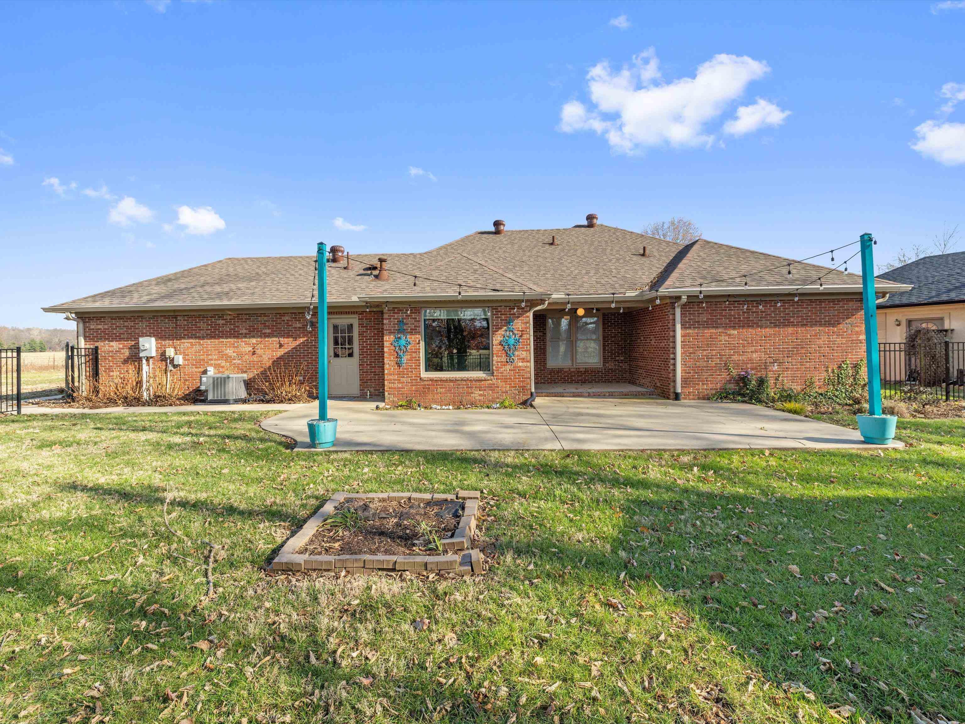 334 Resolution Way, Owensboro, Kentucky 42301, 3 Bedrooms Bedrooms, ,2 BathroomsBathrooms,Single Family Residence,For Sale,Resolution Way,93696