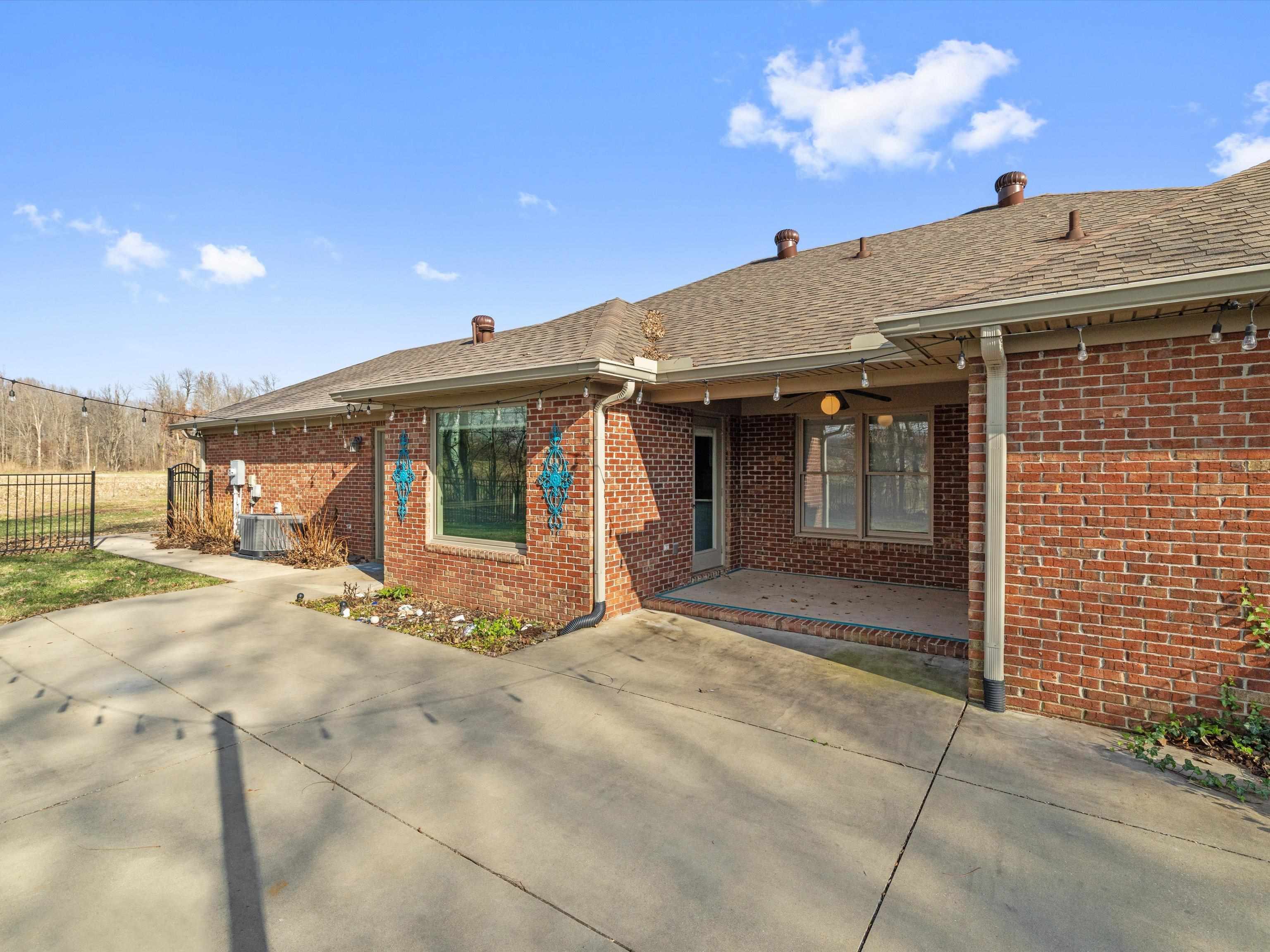 334 Resolution Way, Owensboro, Kentucky 42301, 3 Bedrooms Bedrooms, ,2 BathroomsBathrooms,Single Family Residence,For Sale,Resolution Way,93696
