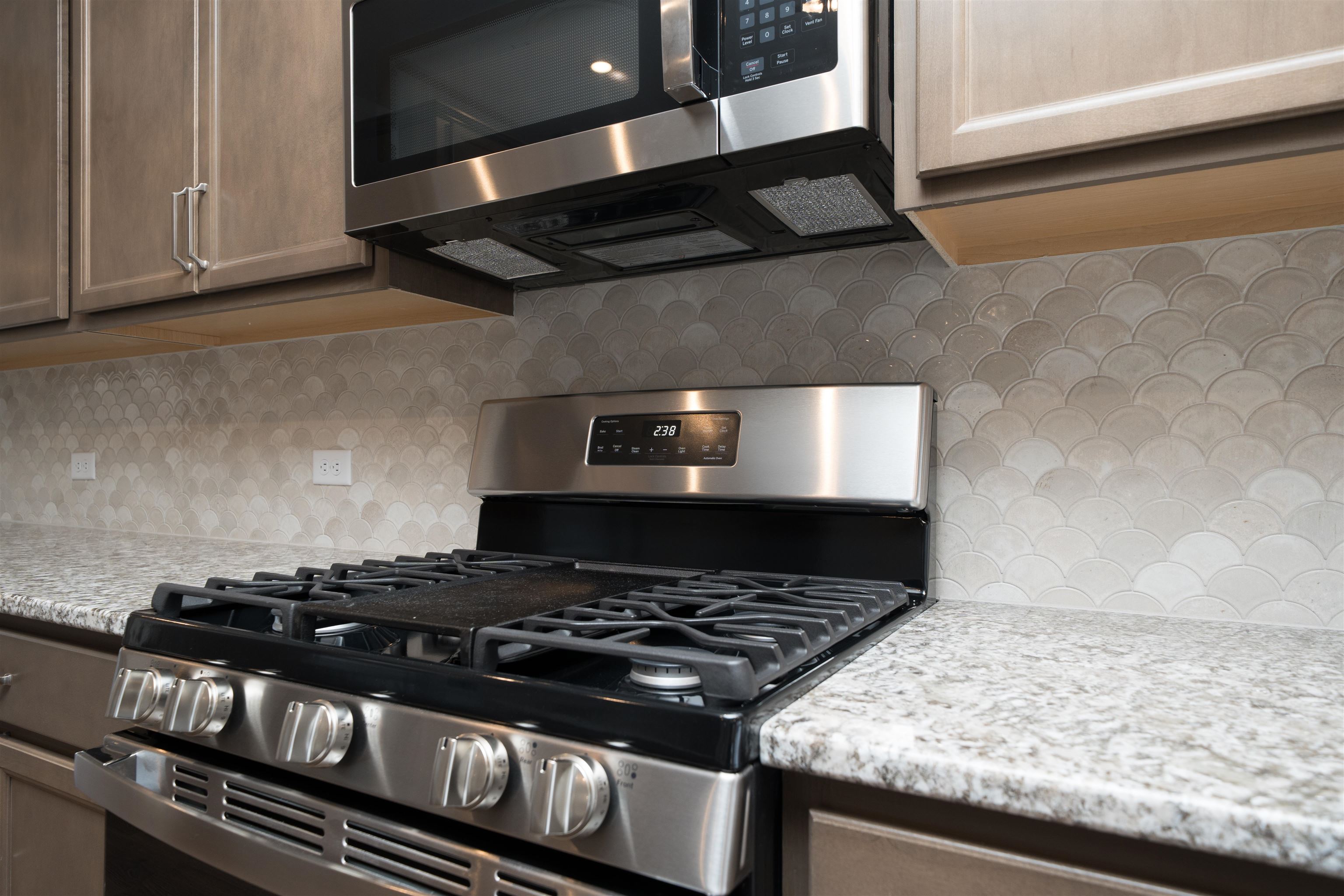 2091 Pebble Wood Dr, Owensboro, Kentucky 42303-7676, 4 Bedrooms Bedrooms, ,2 BathroomsBathrooms,Single Family Residence,For Sale,Pebble Wood Dr,93698