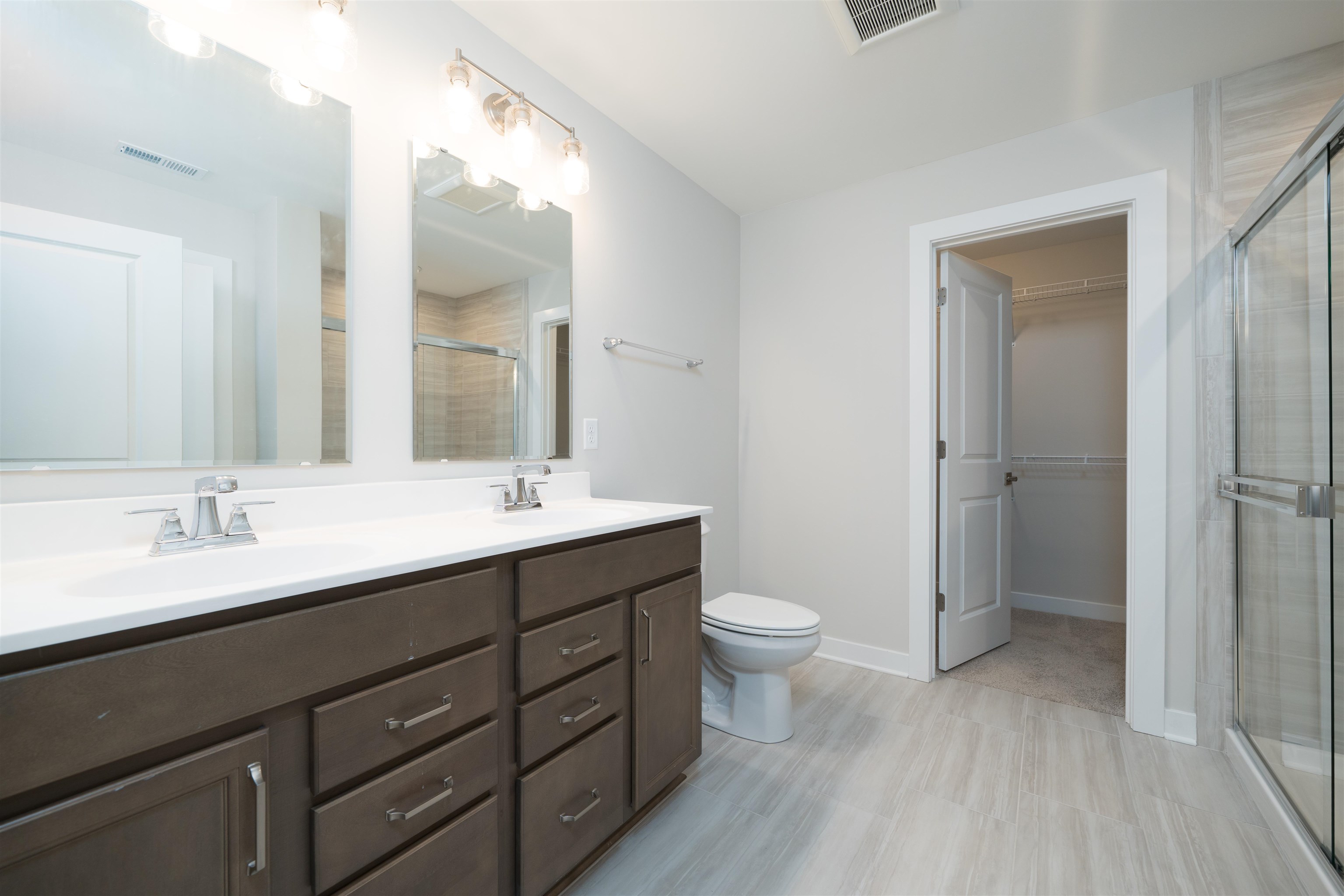 2091 Pebble Wood Dr, Owensboro, Kentucky 42303-7676, 4 Bedrooms Bedrooms, ,2 BathroomsBathrooms,Single Family Residence,For Sale,Pebble Wood Dr,93698